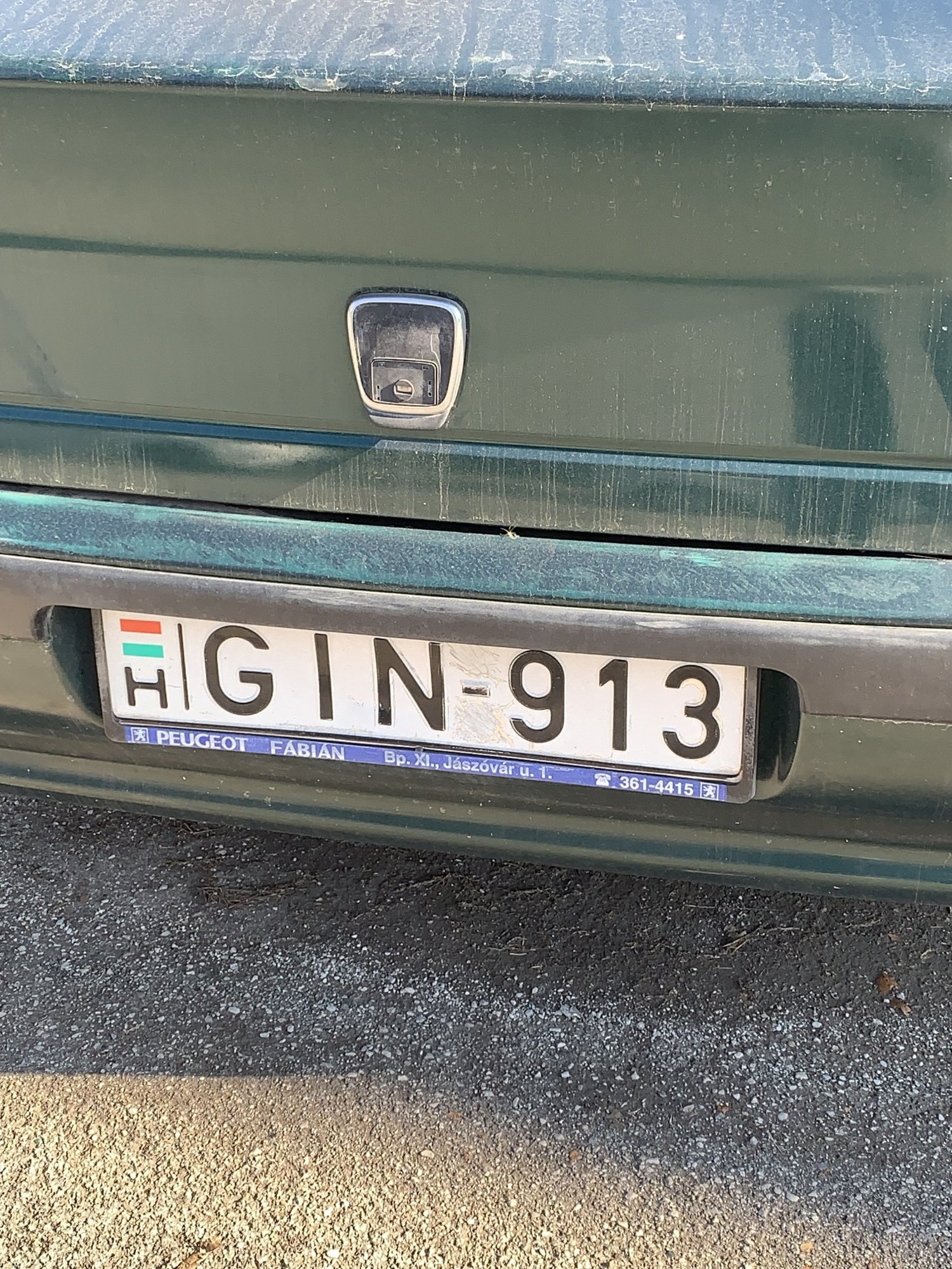 Numer rejestracyjny GIN913 posiada  