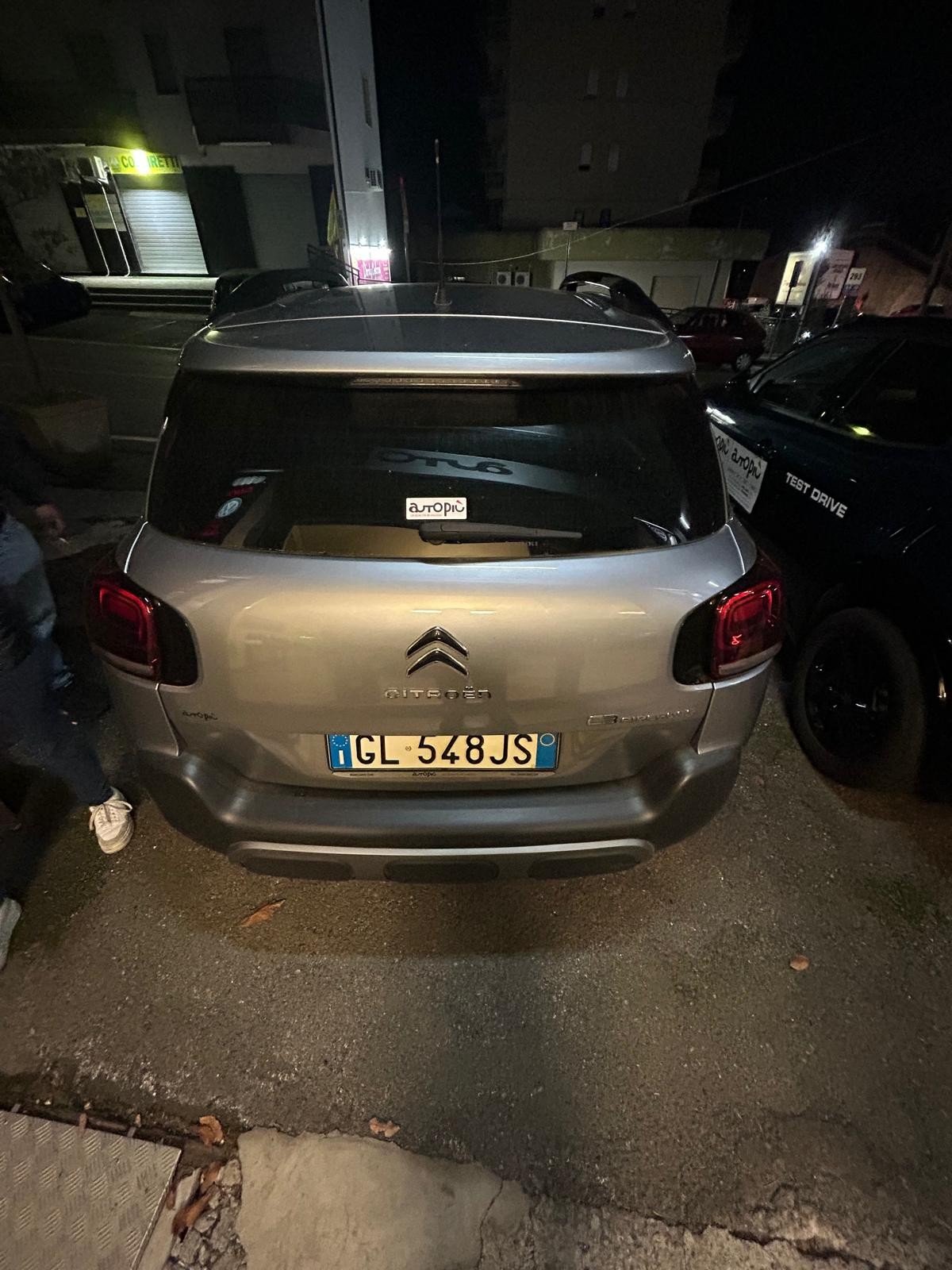 Numer rejestracyjny GL548JS posiada CITROEN C3 Aircross 1a s. Numer rejestracyjny GL548JS posiada CITROEN C3 Aircross 1a s.