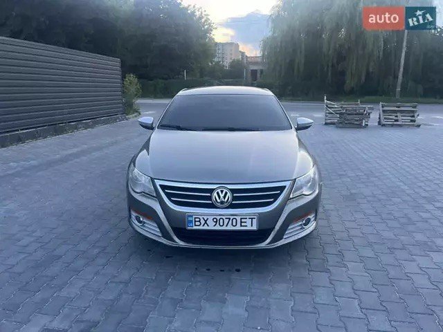Numer rejestracyjny BX9070ET posiada Volkswagen CC SPORT