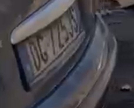 Numer rejestracyjny DG725JS posiada CITROEN C3 1a serie