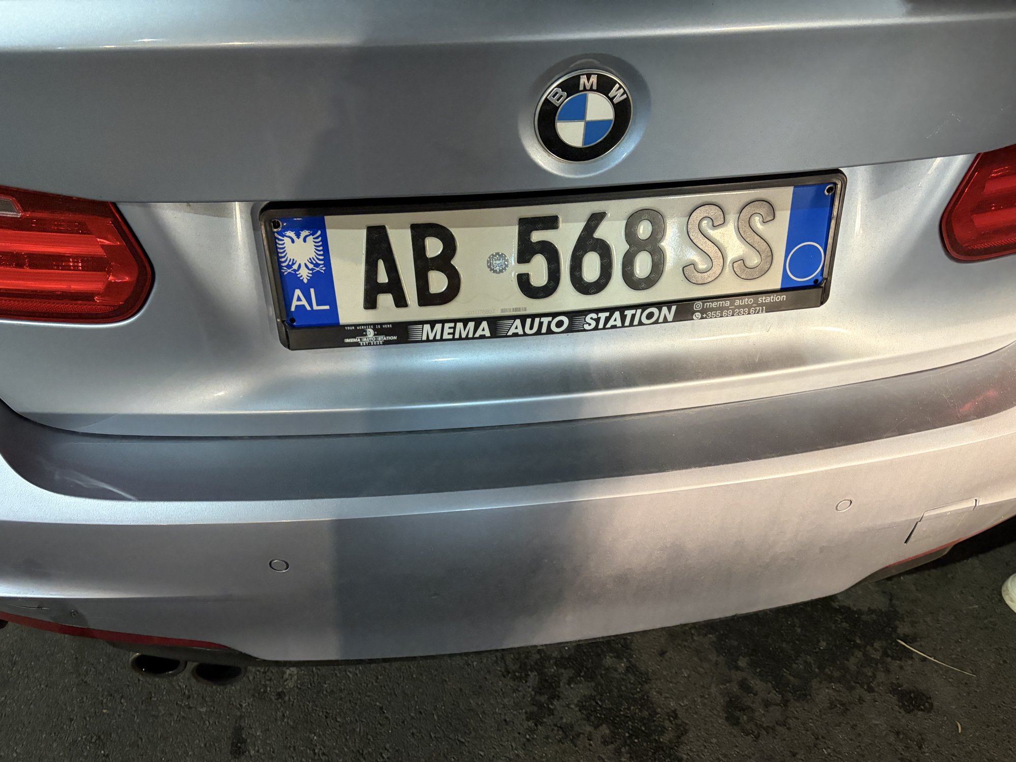 Numer rejestracyjny AB568SS posiada BMW 