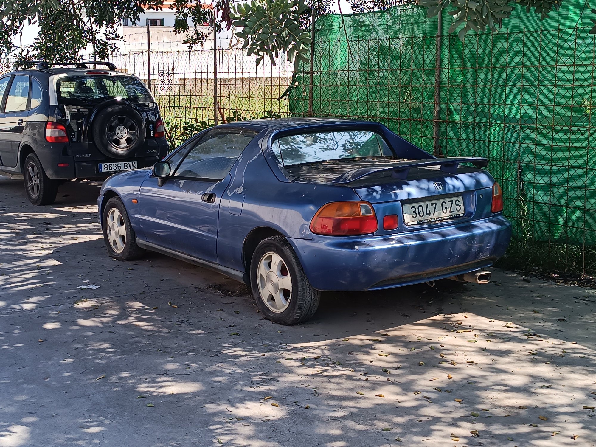 Numer rejestracyjny 3047GZS posiada HONDA CRX