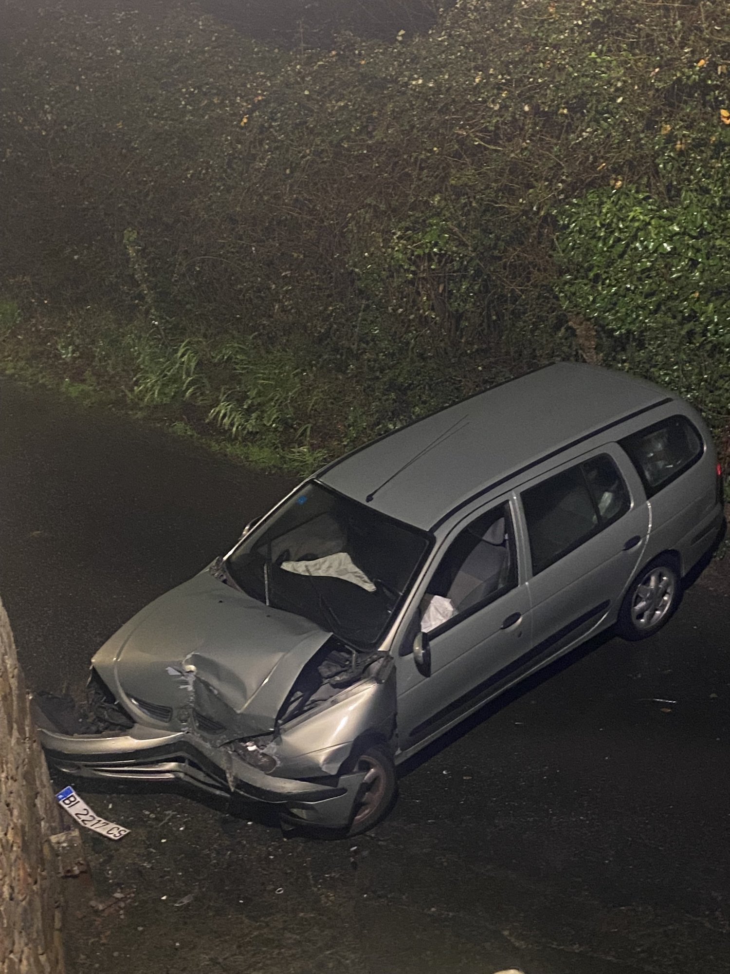 Numer rejestracyjny B227YCS posiada Renault Clio