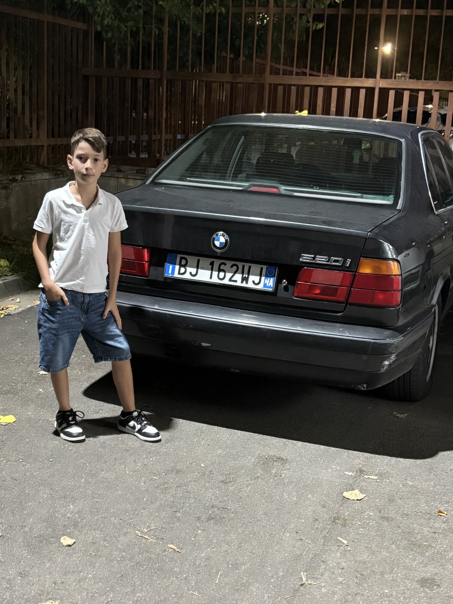 Numer rejestracyjny BJ162WJ posiada BMW Serie 5