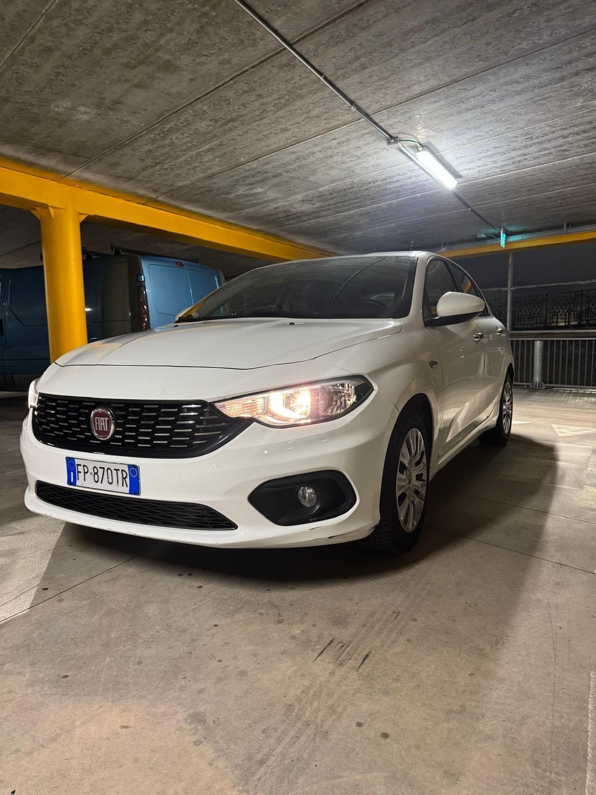 Numer rejestracyjny FP870TR posiada FIAT Tipo