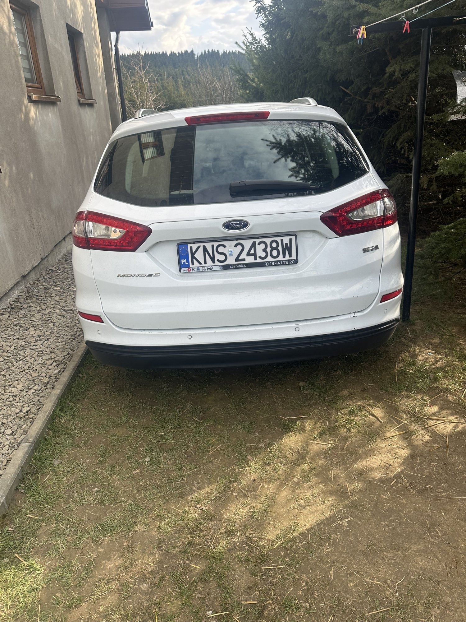 Numer rejestracyjny KNS 2438W posiada FORD Mondeo 1.5 TDCi MR`15 E6 Trend ECOnetic - KNS2438W