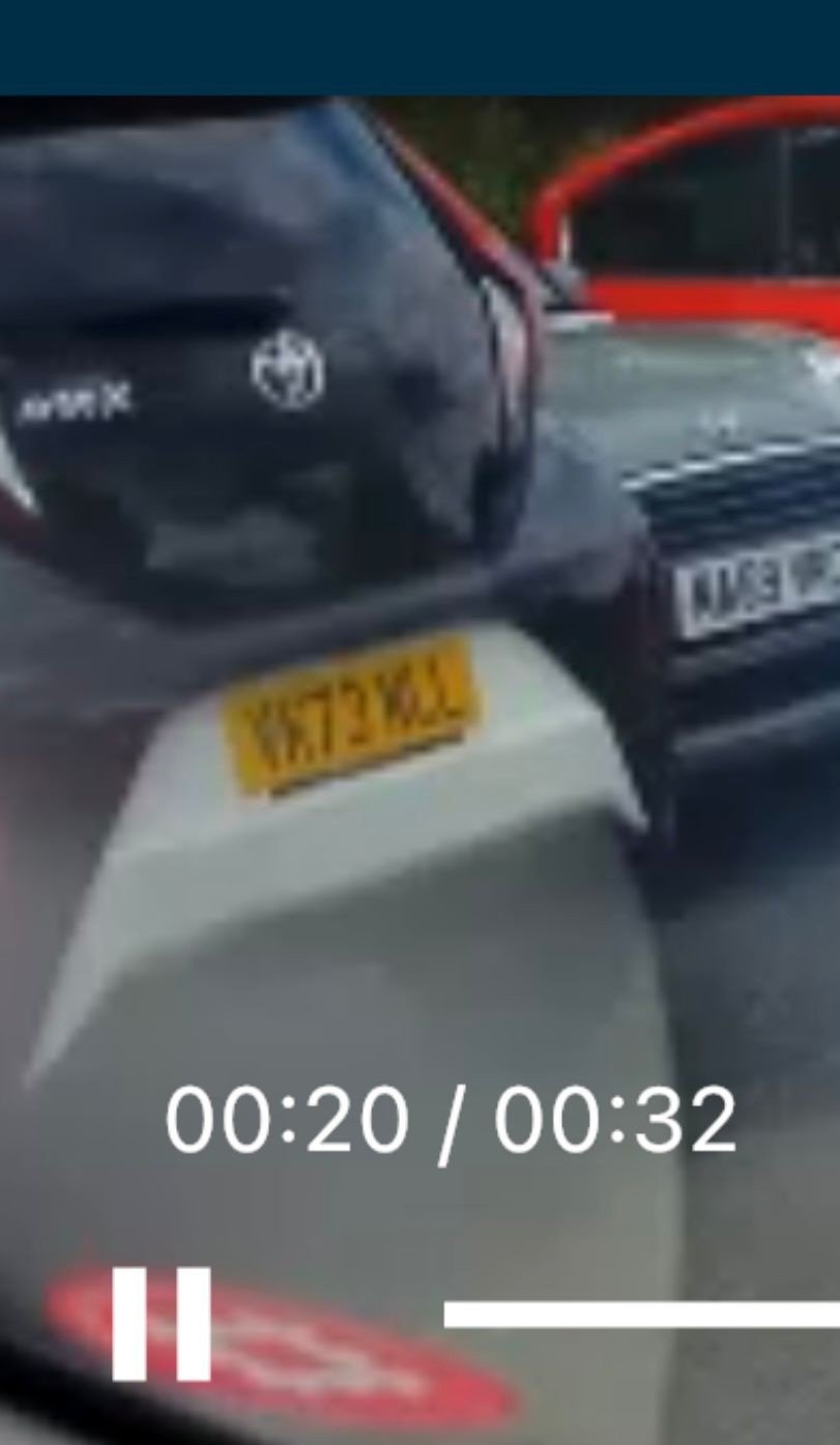 Numer rejestracyjny YK72YKL posiada Toyota Yaris