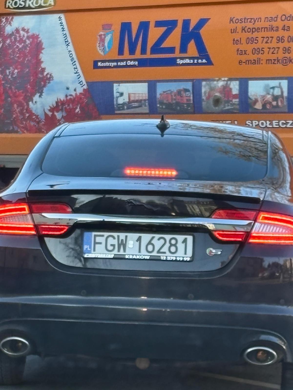 Numer rejestracyjny FGW 16281 posiada JAGUAR XF 3.0 Diesel MR`12 E5 Portfolio - FGW16281