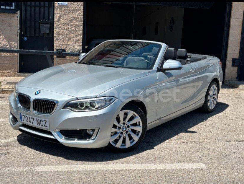 Numer rejestracyjny 7047NCZ posiada BMW SERIE 2
