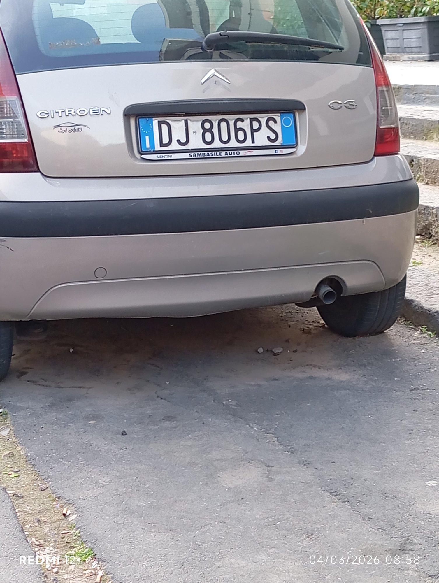 Numer rejestracyjny DJ806PS posiada CITROEN C3 1a serie