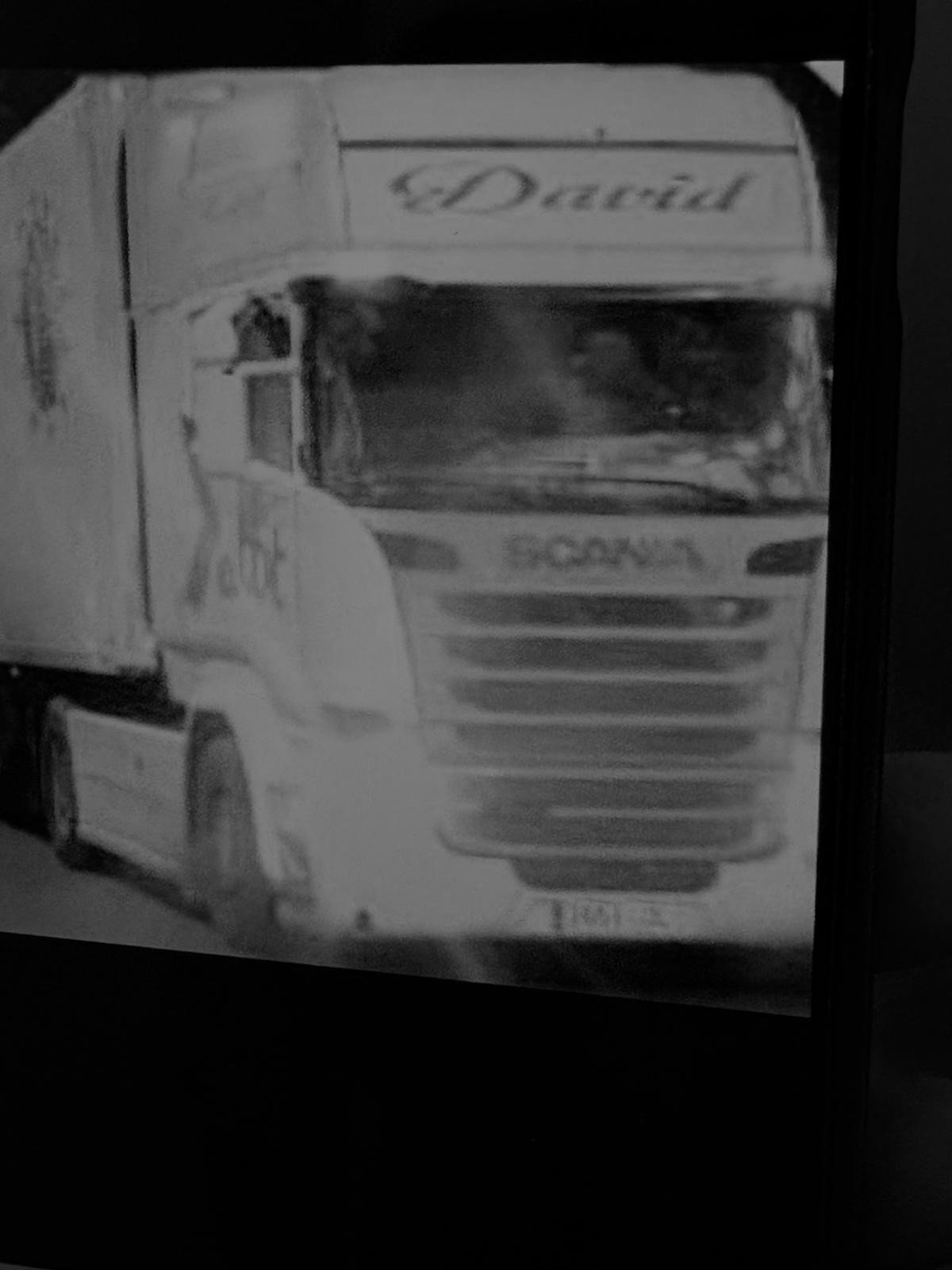 Numer rejestracyjny X801EHS posiada Scania 