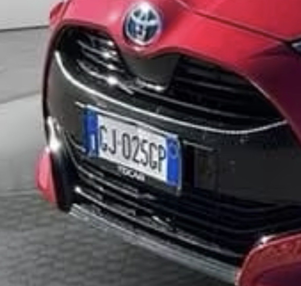 Numer rejestracyjny GJ025CP posiada SEAT Arona