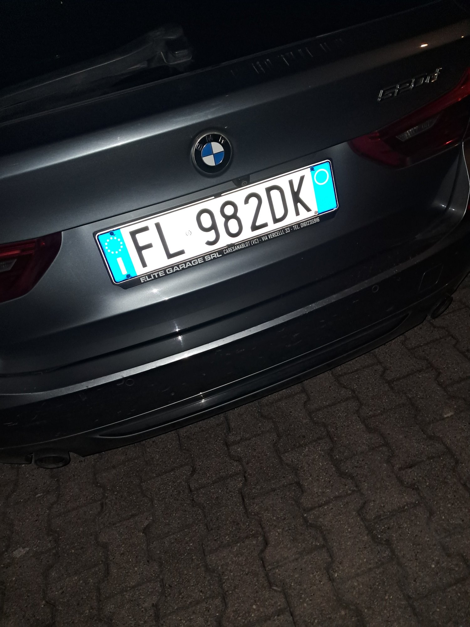 Numer rejestracyjny FL982DK posiada BMW Serie 5