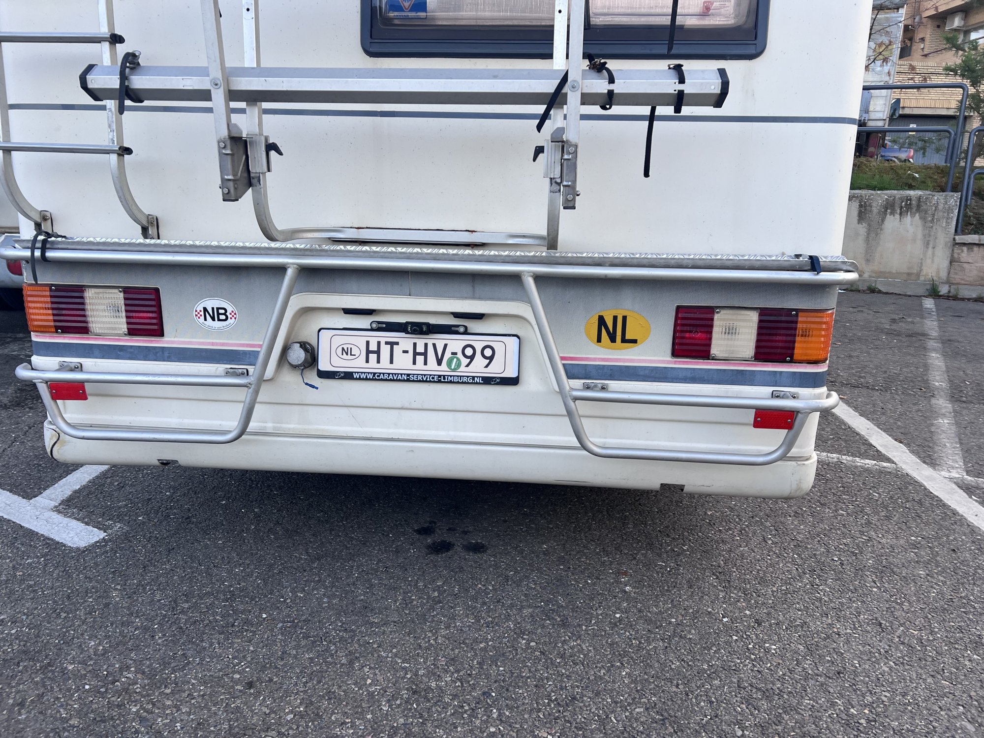 Numer rejestracyjny HTHV99 posiada ALKO MC 31 D KAMPEERAUTO Numer rejestracyjny HTHV99 posiada ALKO MC 31 D KAMPEERAUTO