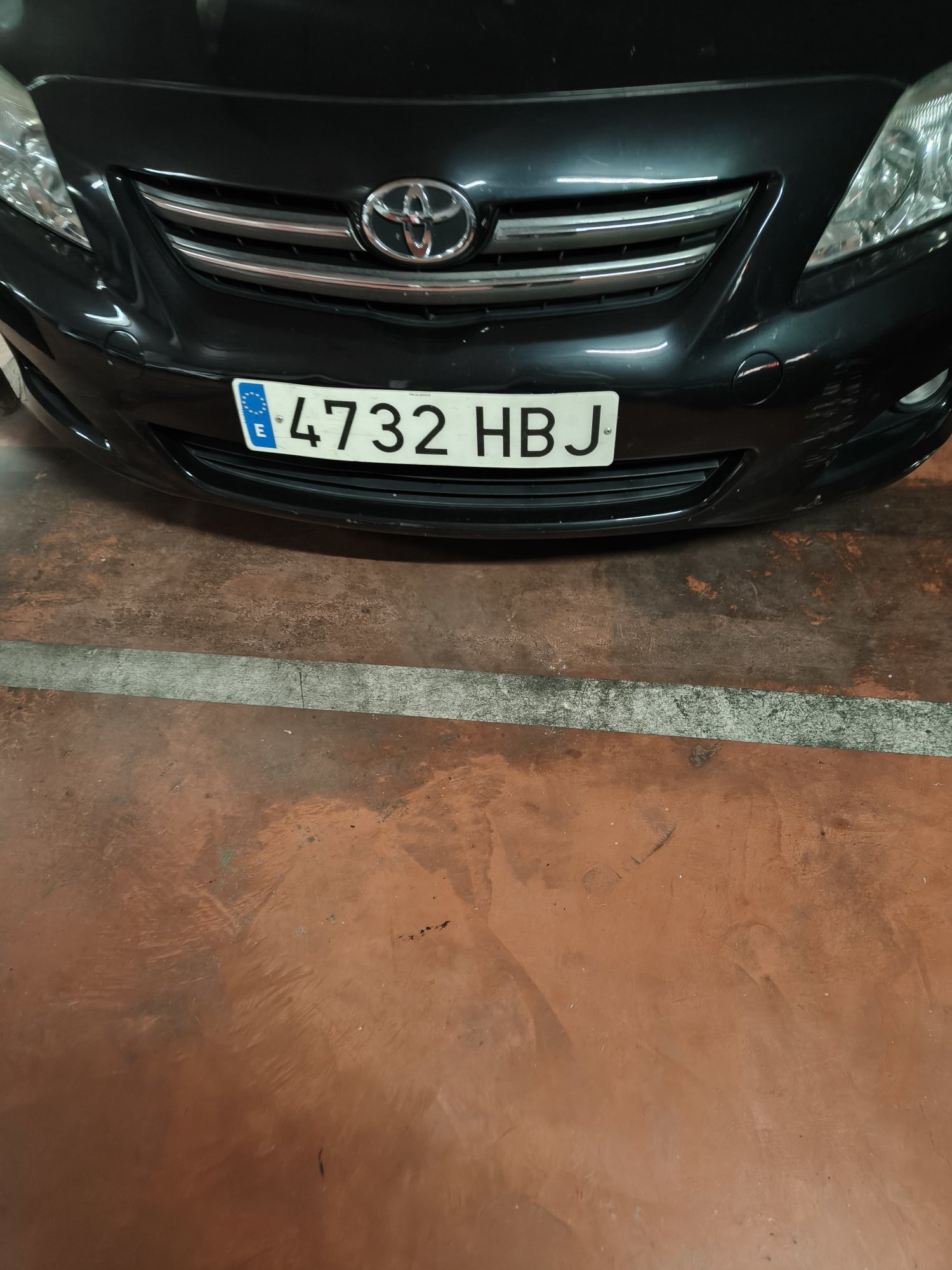 Numer rejestracyjny 4732HBJ posiada TOYOTA COROLLA