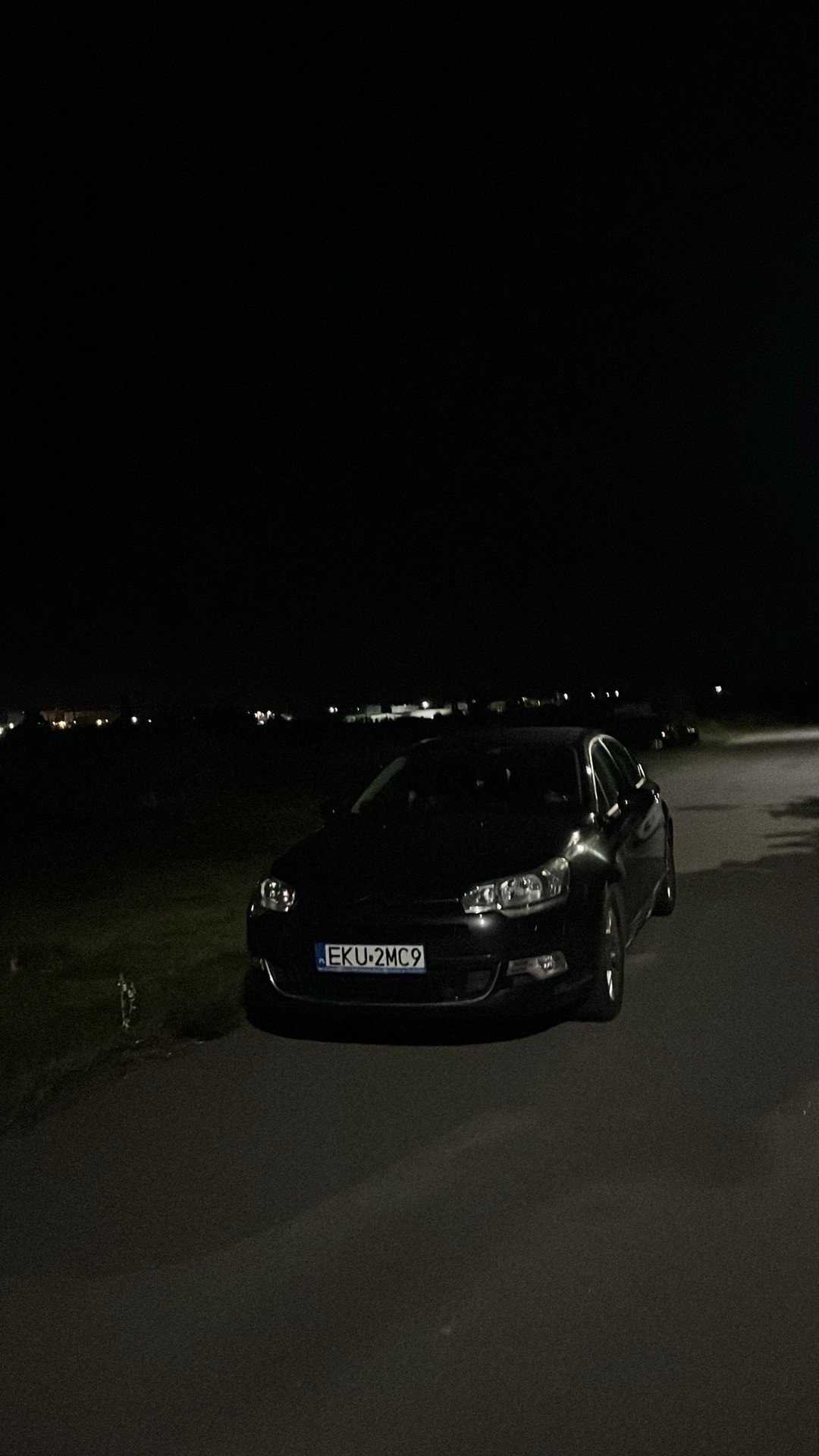 Numer rejestracyjny EKU 2MC9 posiada CITROEN C5 - EKU2MC9