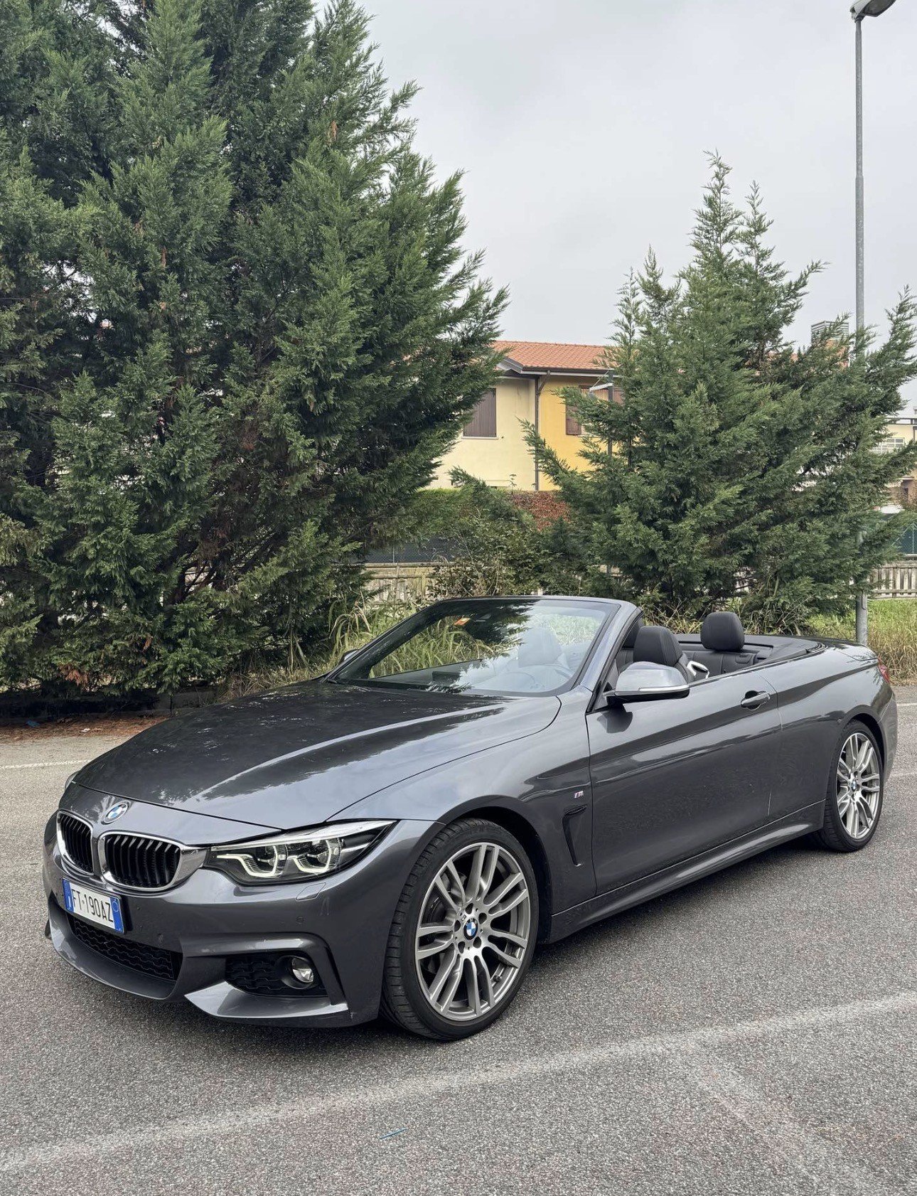 Numer rejestracyjny FF199ZL posiada LAND ROVER RR Evoque 1a serie