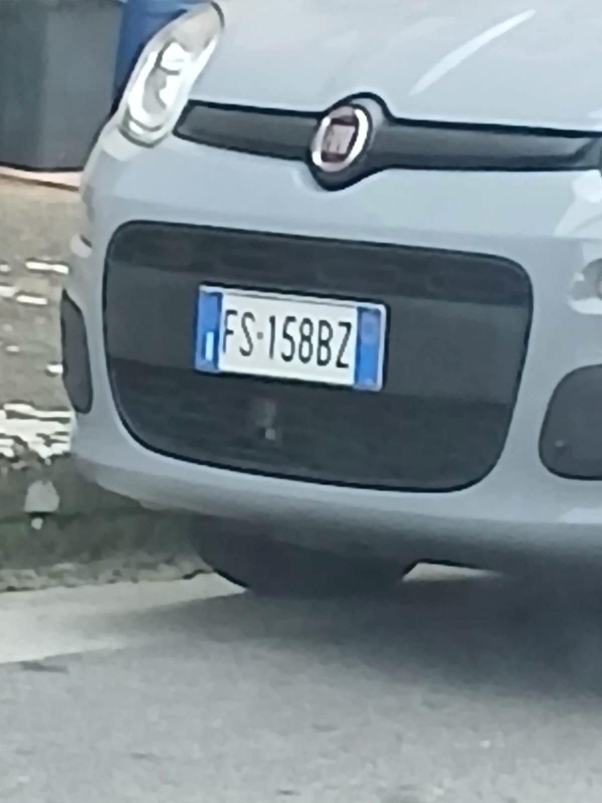 Numer rejestracyjny FS158BZ posiada FIAT Panda 3a serie