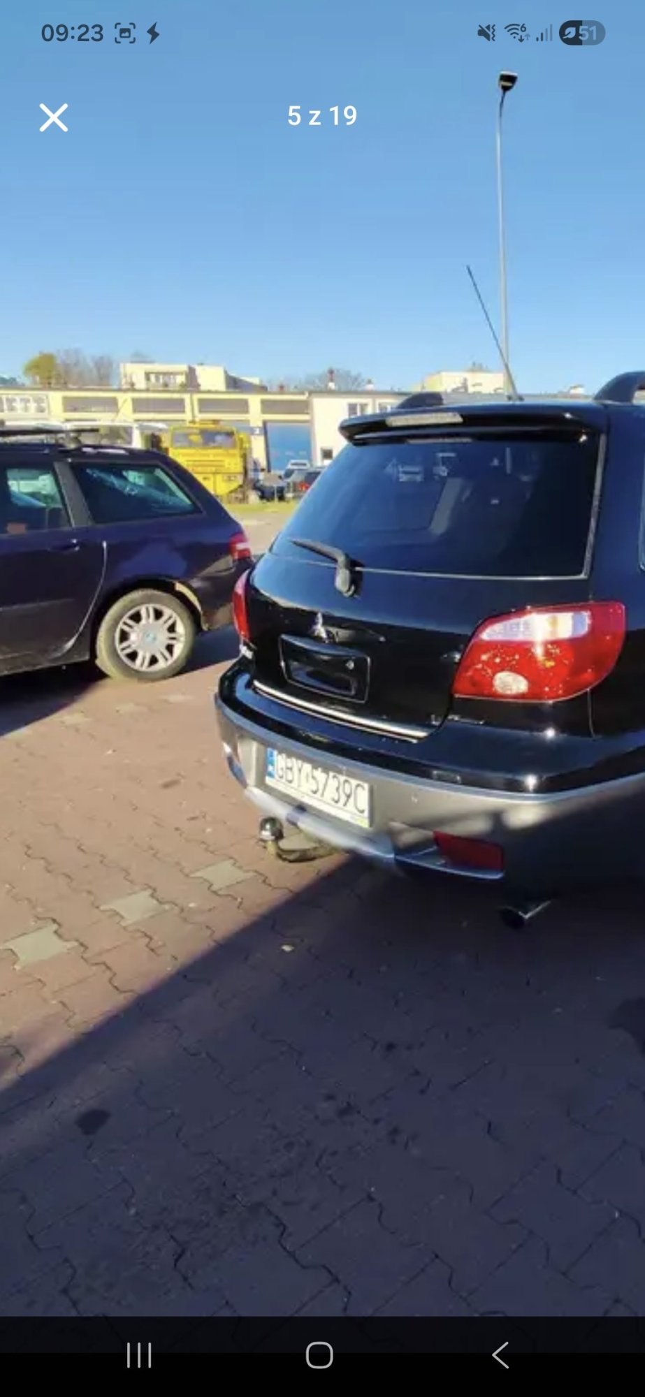 Numer rejestracyjny GBY 5739C posiada MITSUBISHI OUTLANDER - GBY5739C