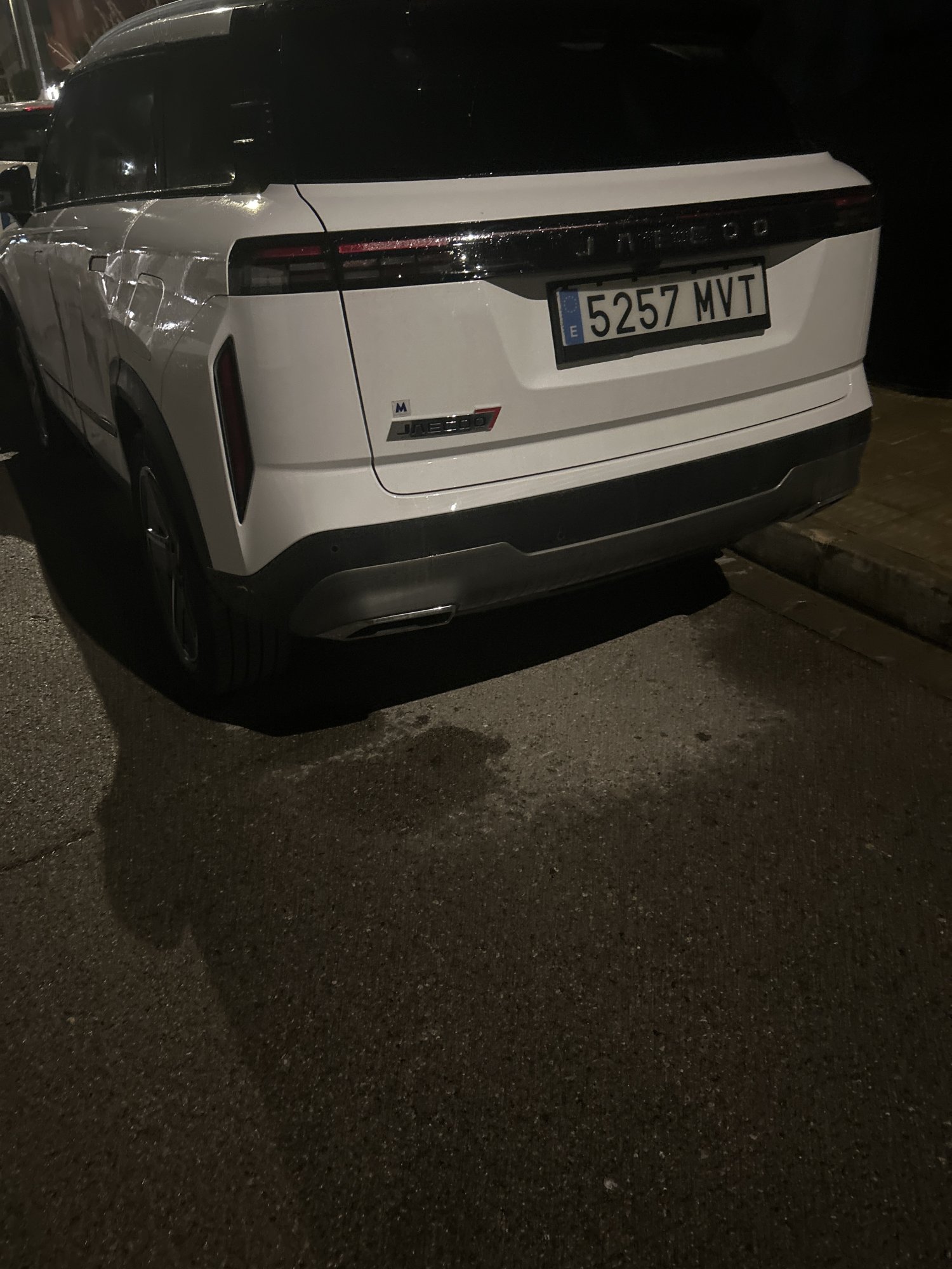 Numer rejestracyjny 5257MVT posiada JAC IEV7S