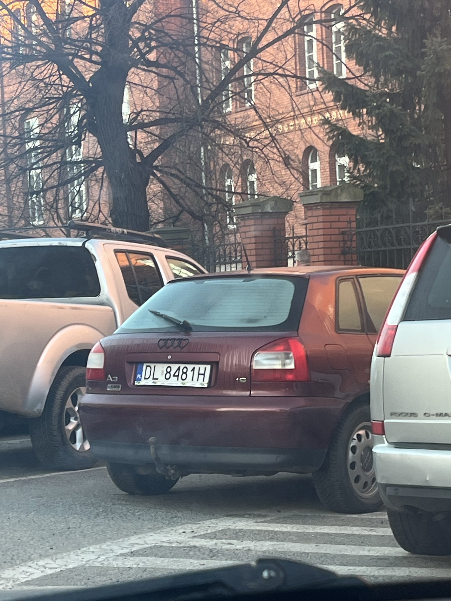 Numer rejestracyjny DL 8481H posiada AUDI A3 1.6 Kat. MR`01 8L Ambiente - DL8481H