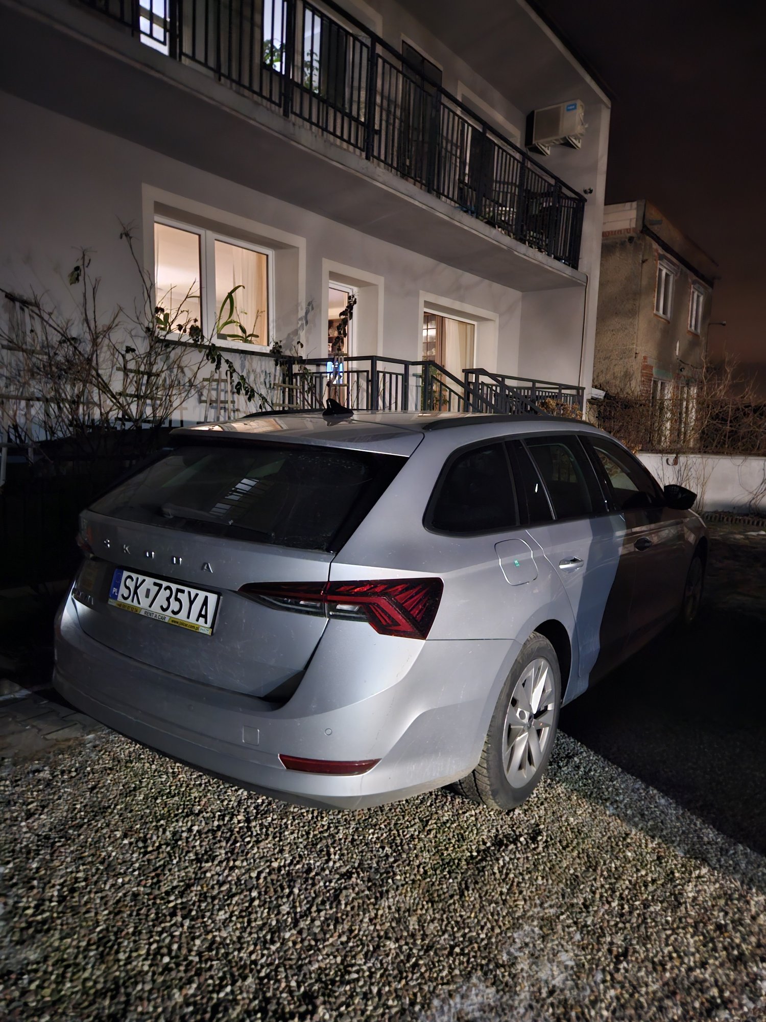 Numer rejestracyjny SK 735YA posiada SKODA OCTAVIA - SK735YA