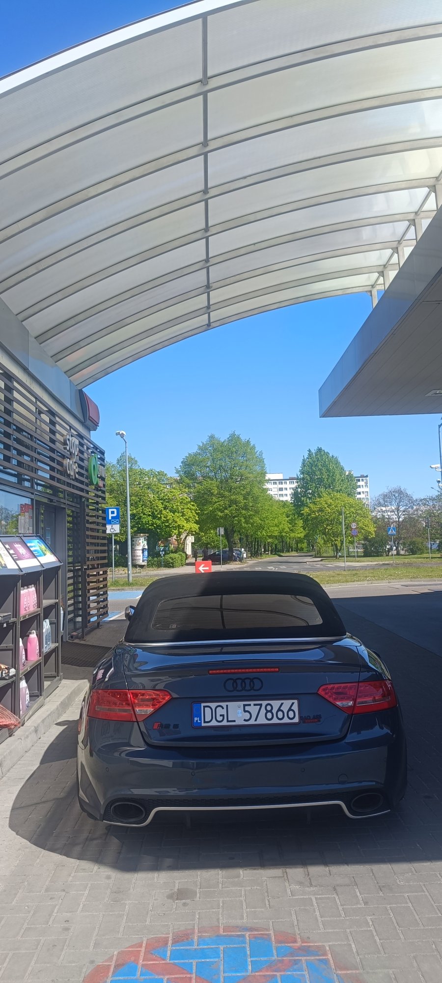 Numer rejestracyjny DGL 57866 posiada AUDI A5 Cabriolet Quattro 3.0 TDi DPF MR`09 E4 B8 S tronic - DGL57866