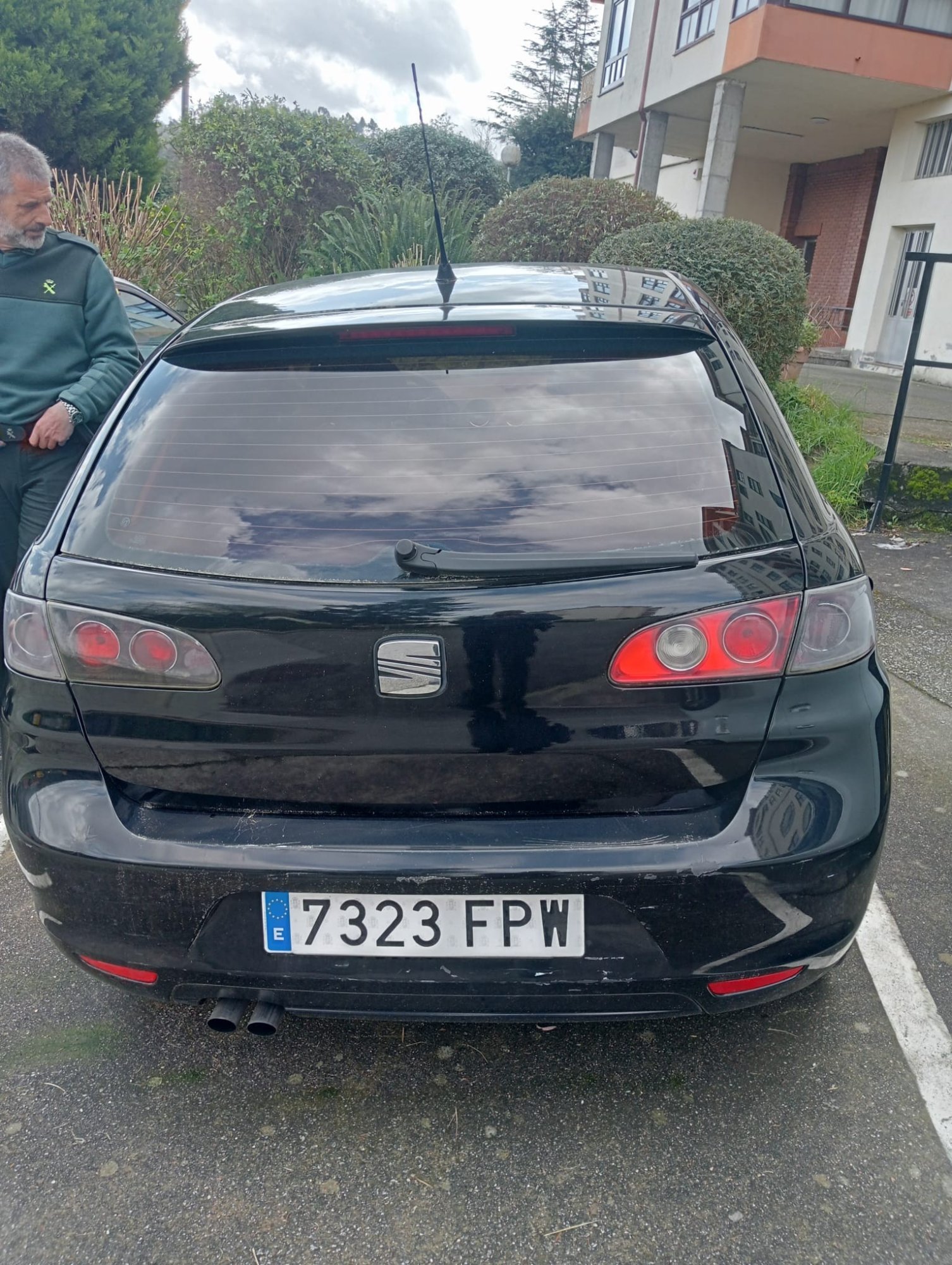 Numer rejestracyjny 7323FPW posiada SEAT IBIZA
