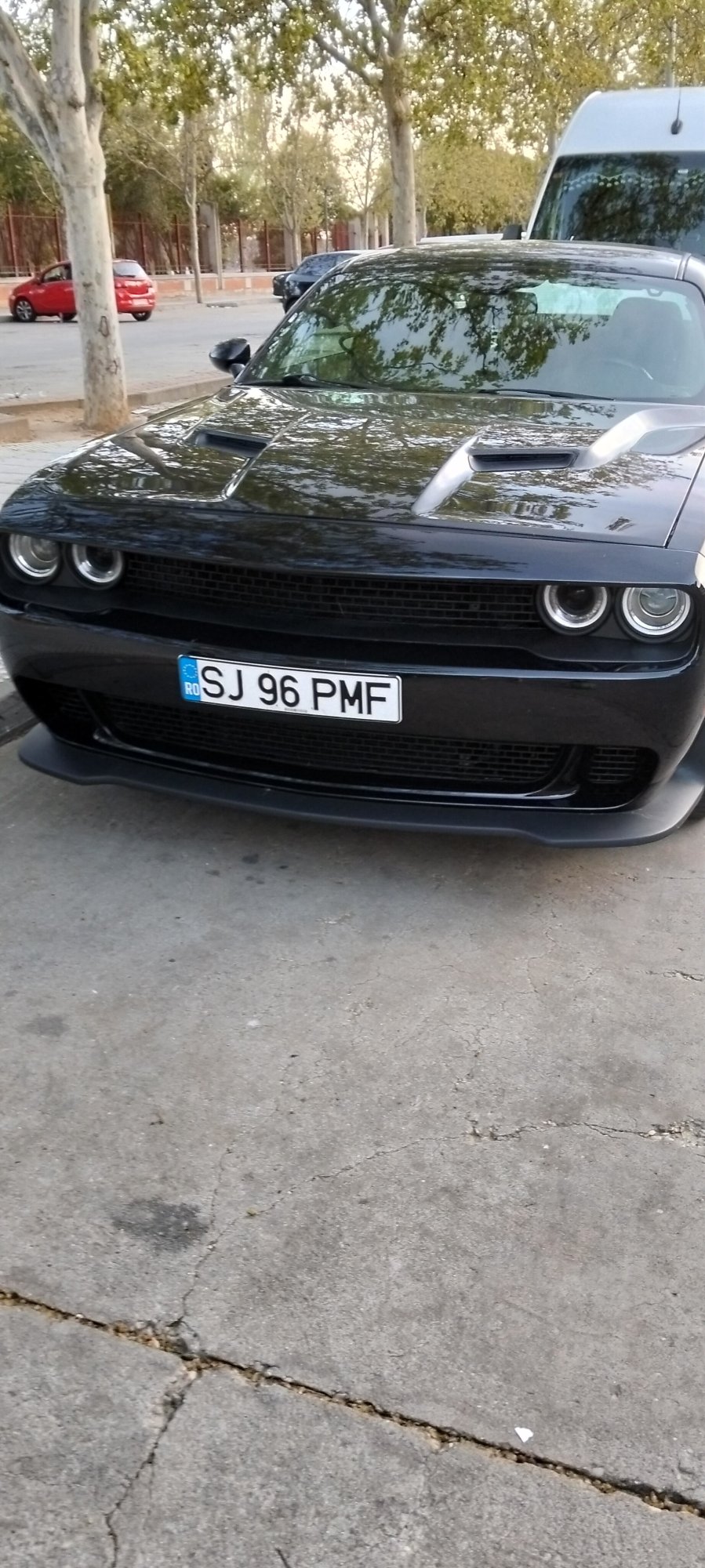 Numer rejestracyjny SJ96PMF posiada  