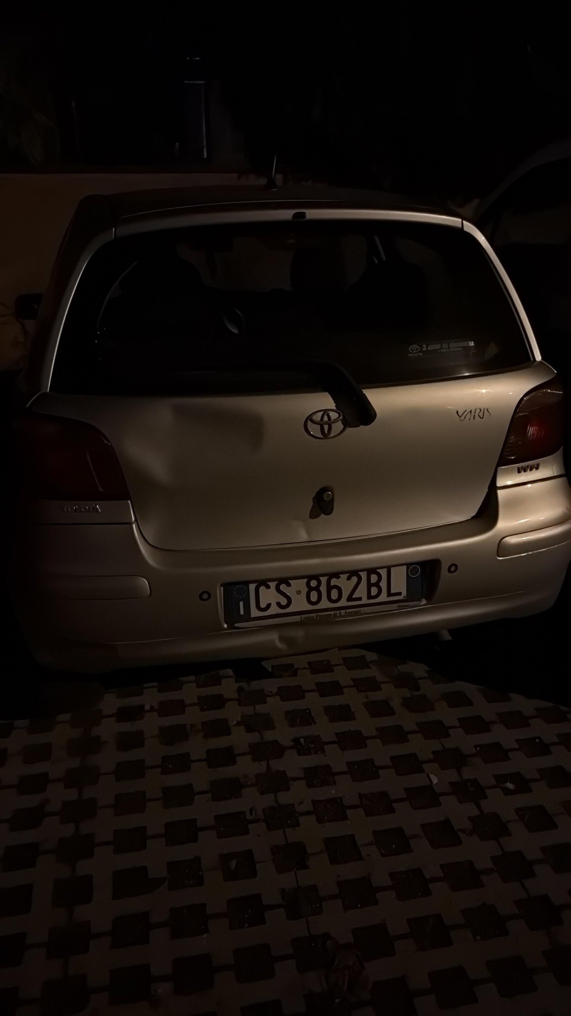 Numer rejestracyjny CS862BL posiada TOYOTA Yaris
