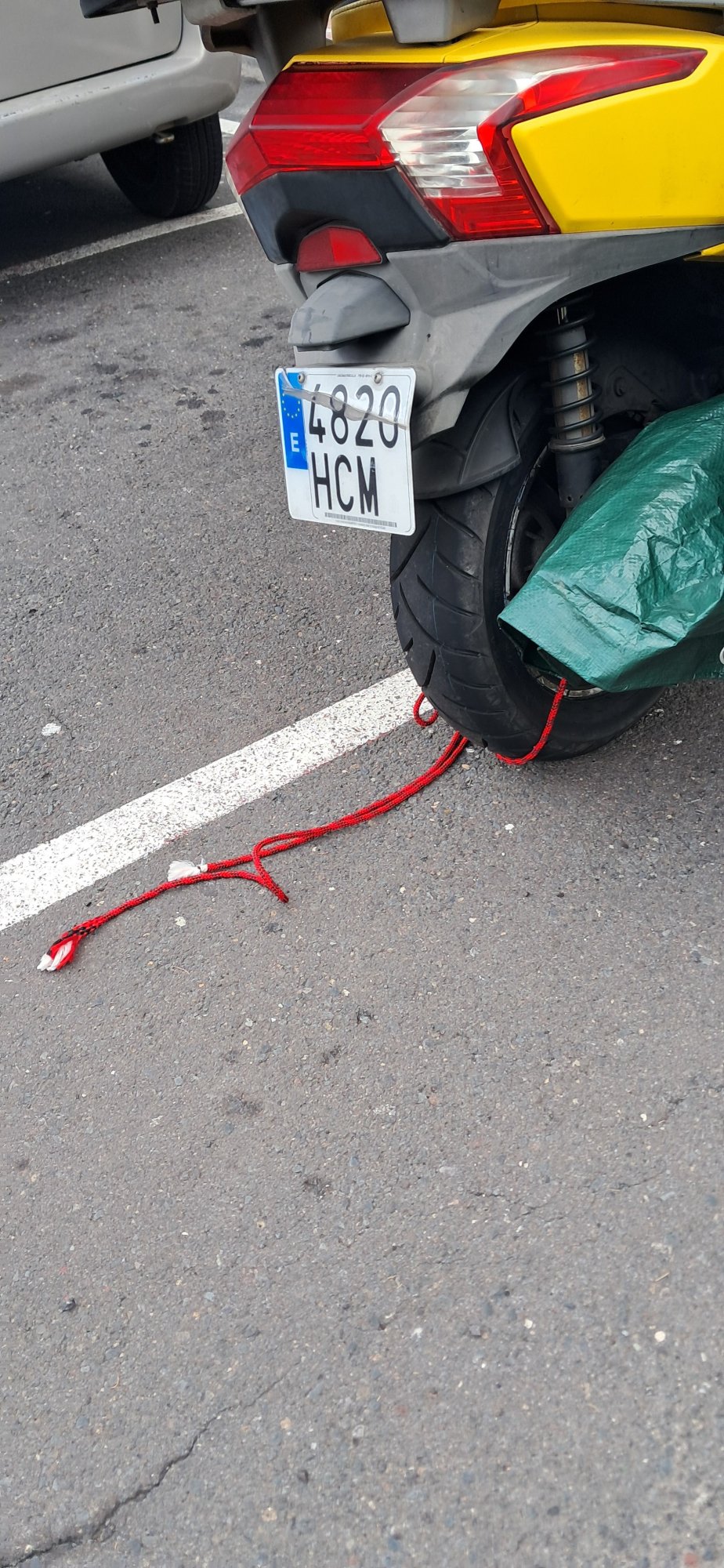 Numer rejestracyjny 4820HCM posiada KYMCO SUPER DINK