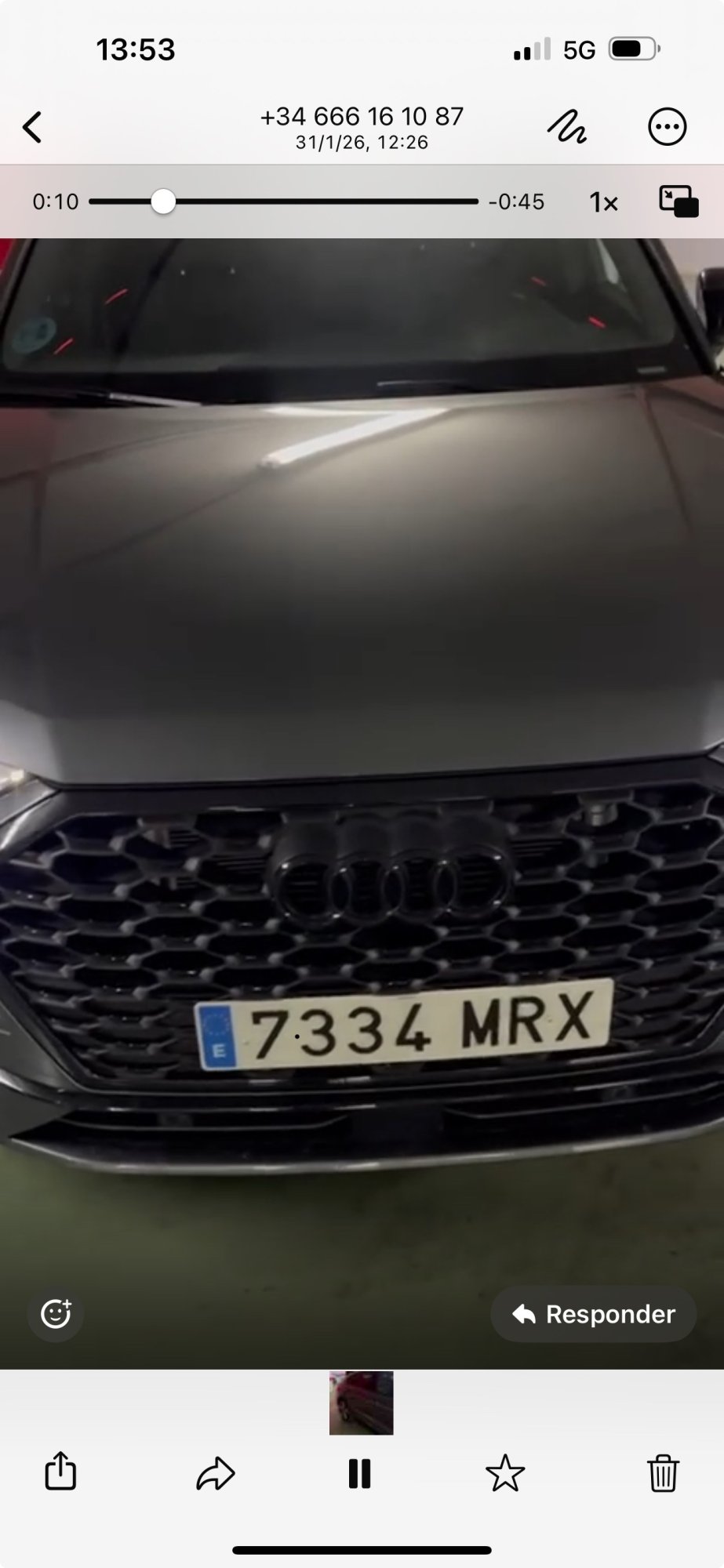 Numer rejestracyjny 7334MRX posiada AUDI Q3