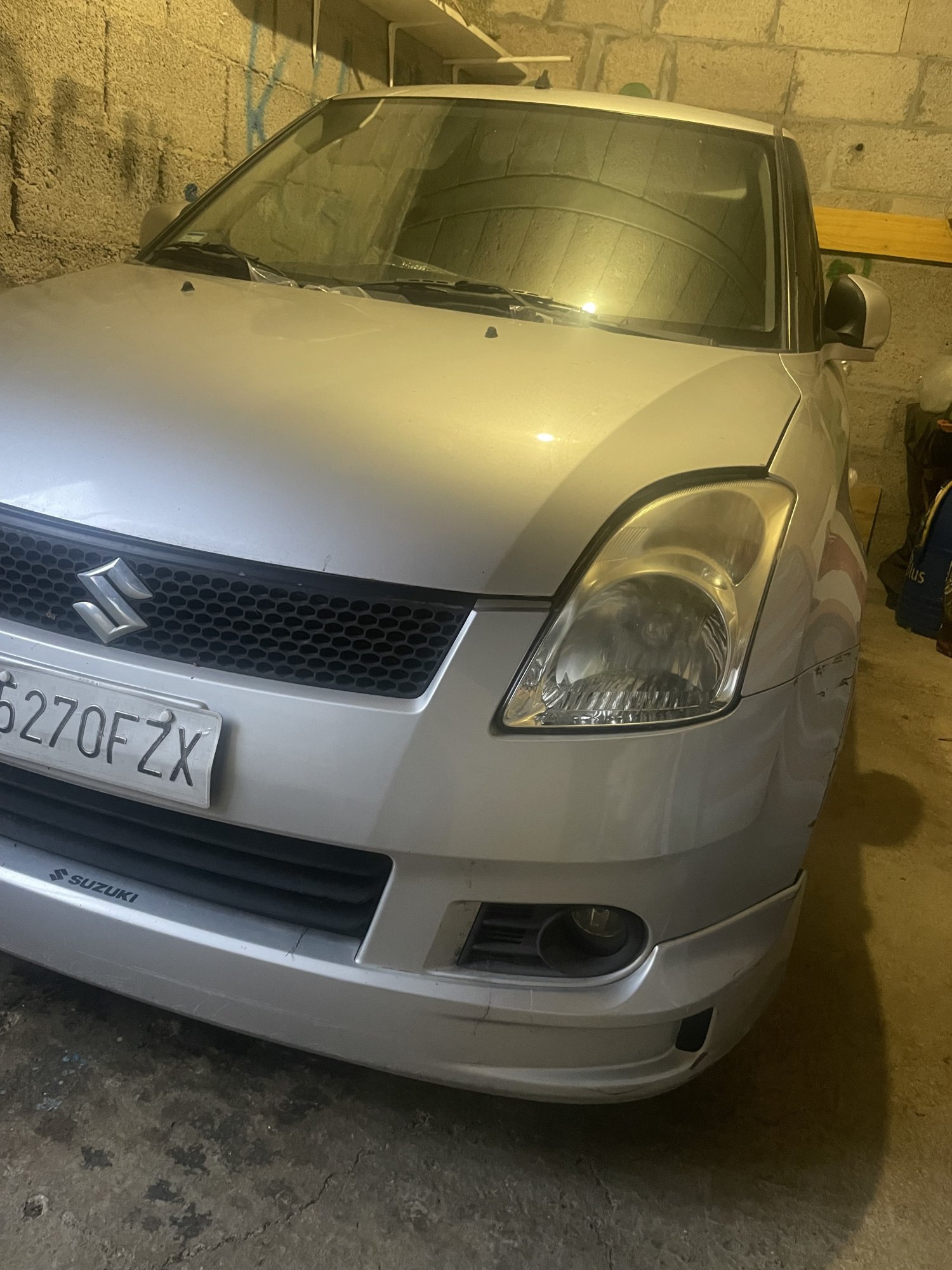 Numer rejestracyjny 6270FZX posiada RENAULT MEGANE