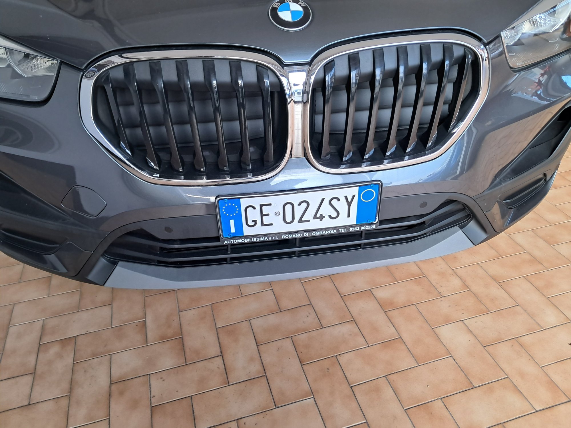 Numer rejestracyjny GE024SY posiada BMW X1
