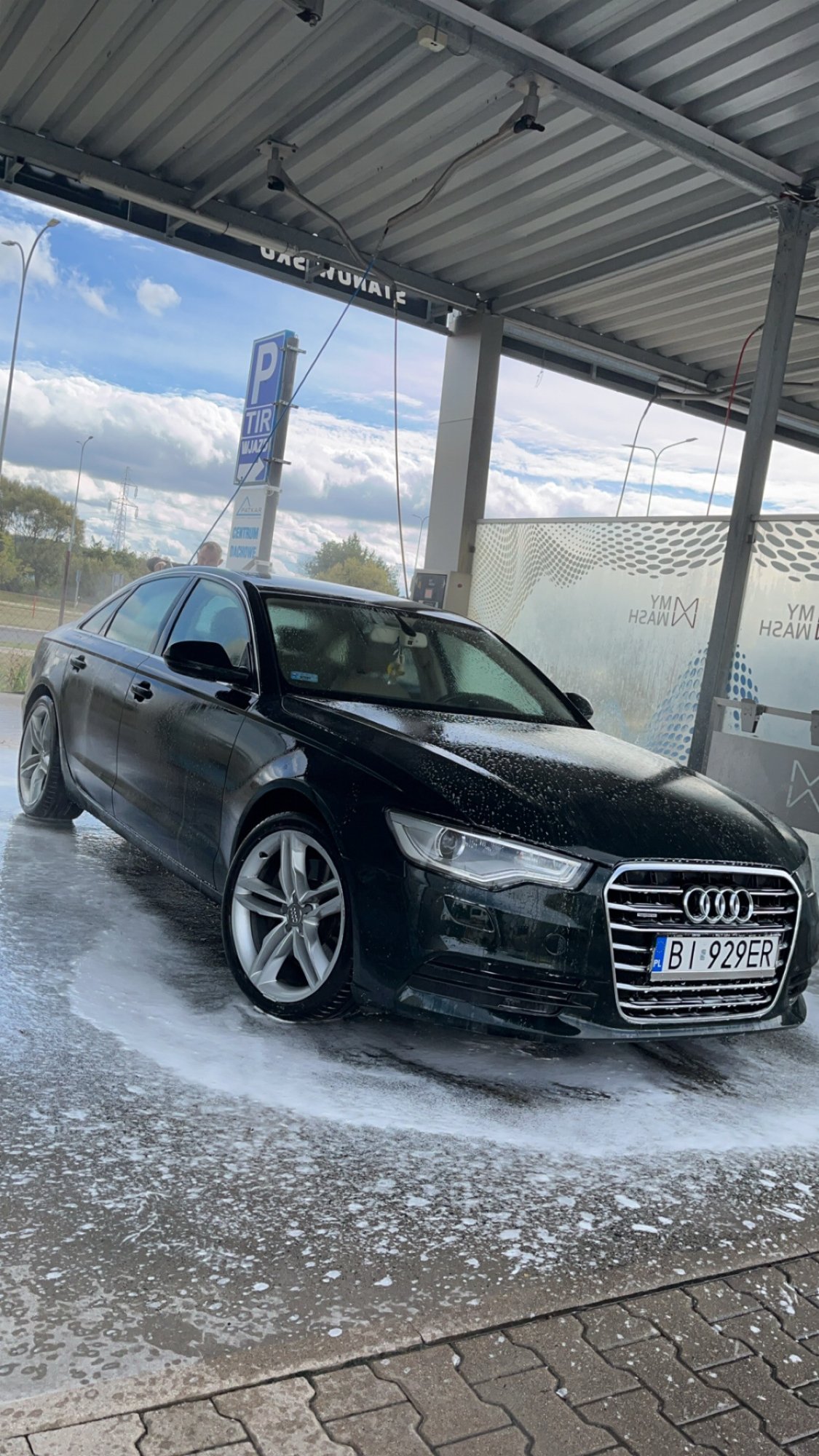 Numer rejestracyjny BI 929ER posiada AUDI A6 LIMOUSINE - BI929ER