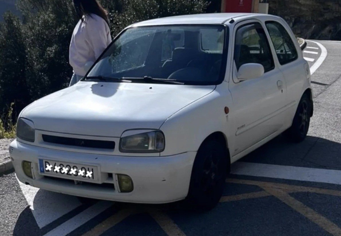 Numer rejestracyjny  posiada Nissan Micra