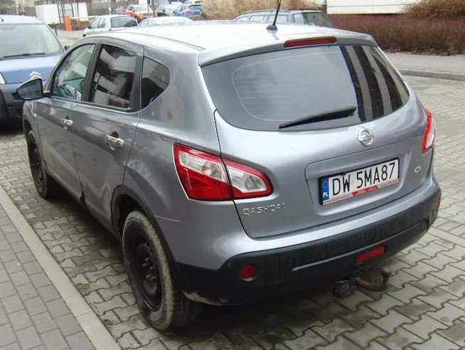Numer rejestracyjny DW 5MA87 posiada NISSAN Qashqai 2.0 MR`10 E5 Acenta 4x4 CVT - DW5MA87