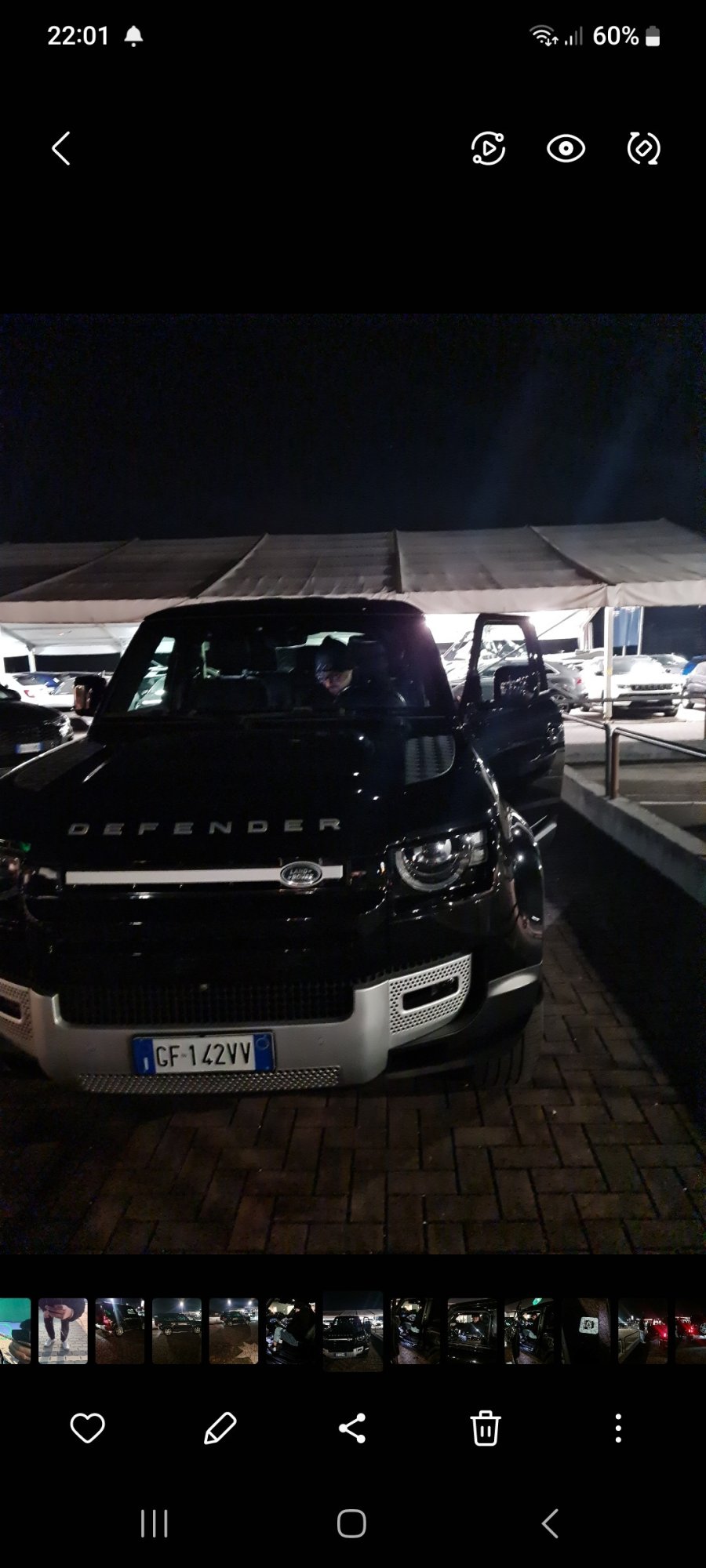 Numer rejestracyjny GF142VV posiada LAND ROVER Defender Defender 90 3.0D I6 200 CV AWD Auto X-Dynamic SE (147 kw)