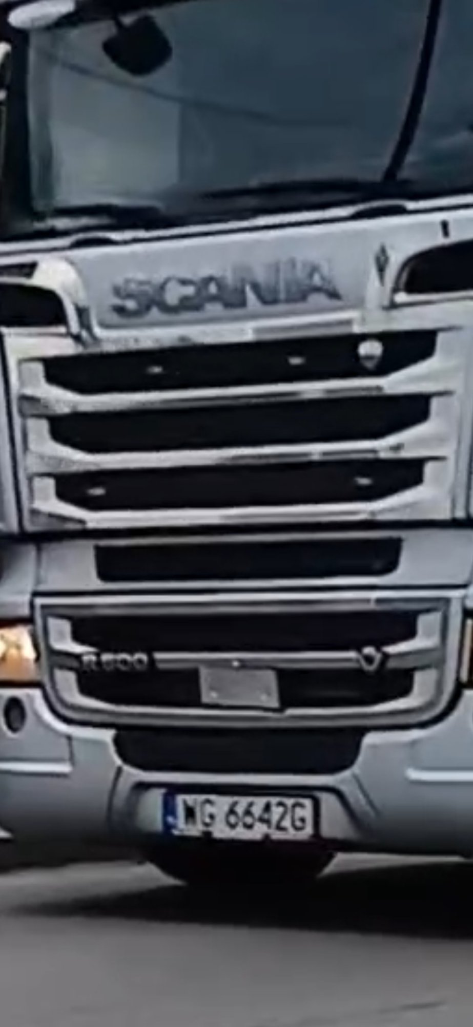 Numer rejestracyjny WG 6642G posiada SCANIA R500 LA4X2 MNA - WG6642G