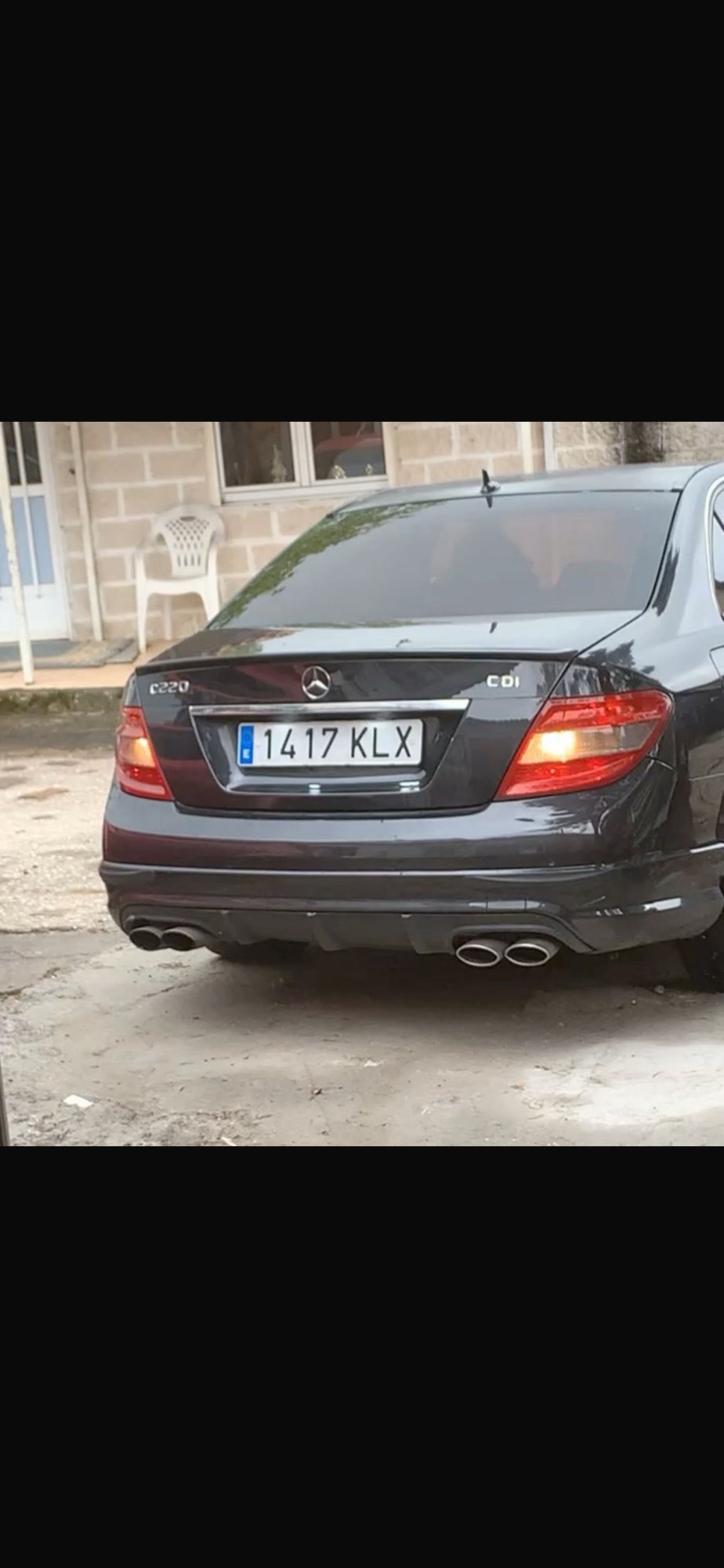 Numer rejestracyjny 1417KLX posiada MERCEDES C (204)