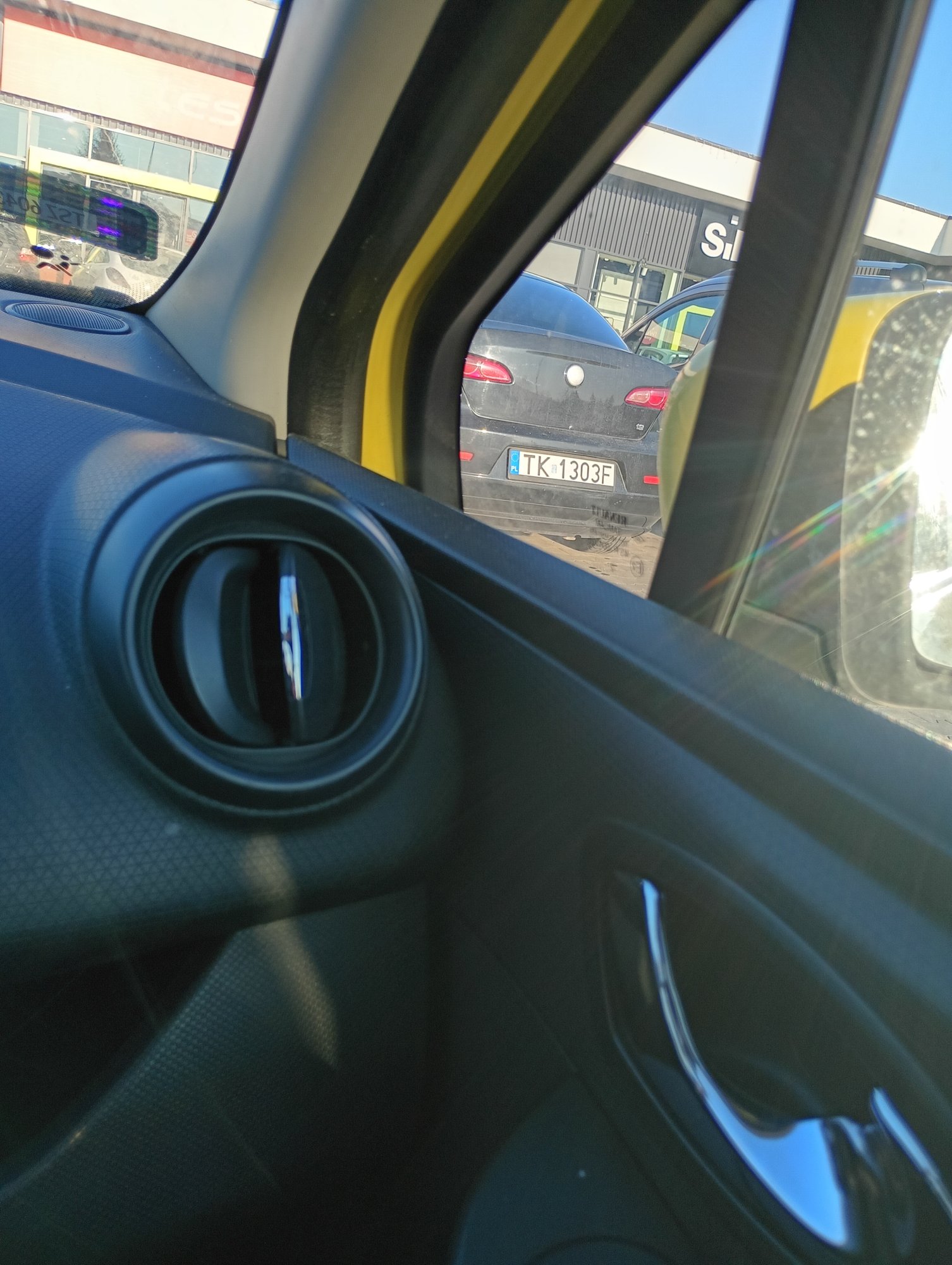 Numer rejestracyjny TK 1303F posiada ALFA ROMEO 159 - TK1303F