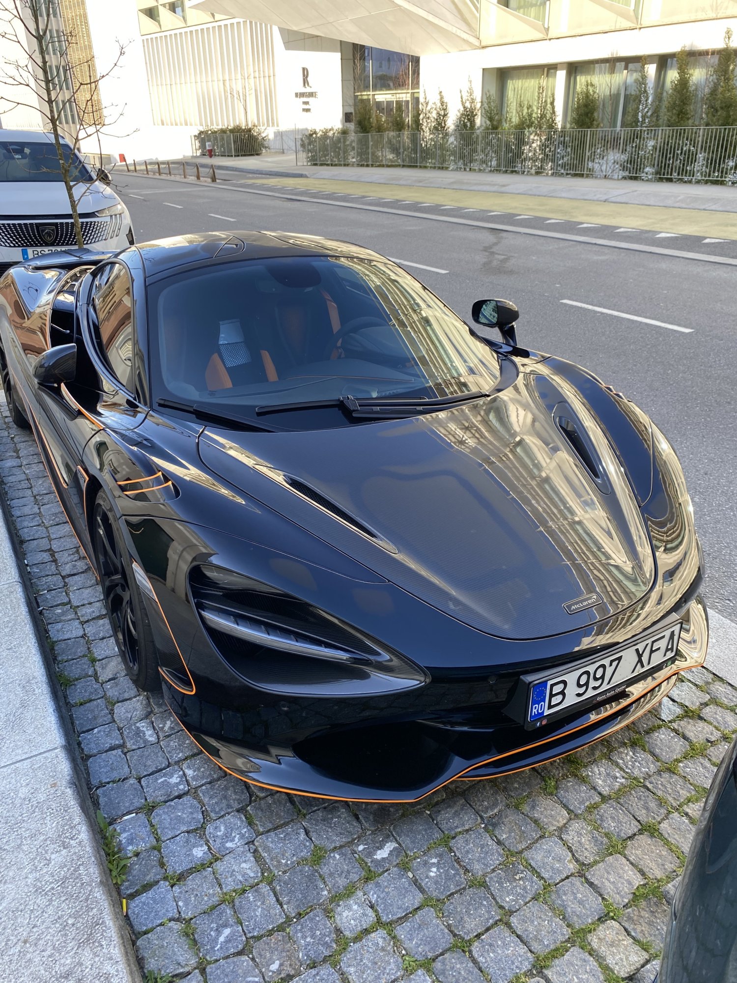 Numer rejestracyjny B997XFA posiada McLaren 