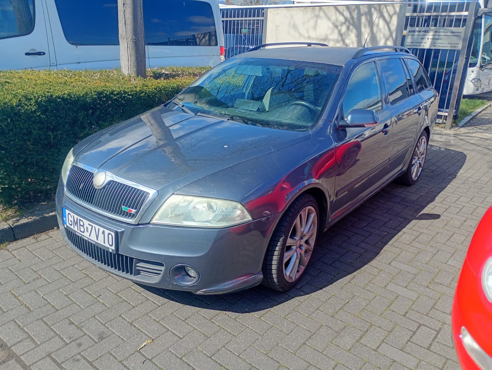 Numer rejestracyjny GMB7V10 posiada Škoda Octavia