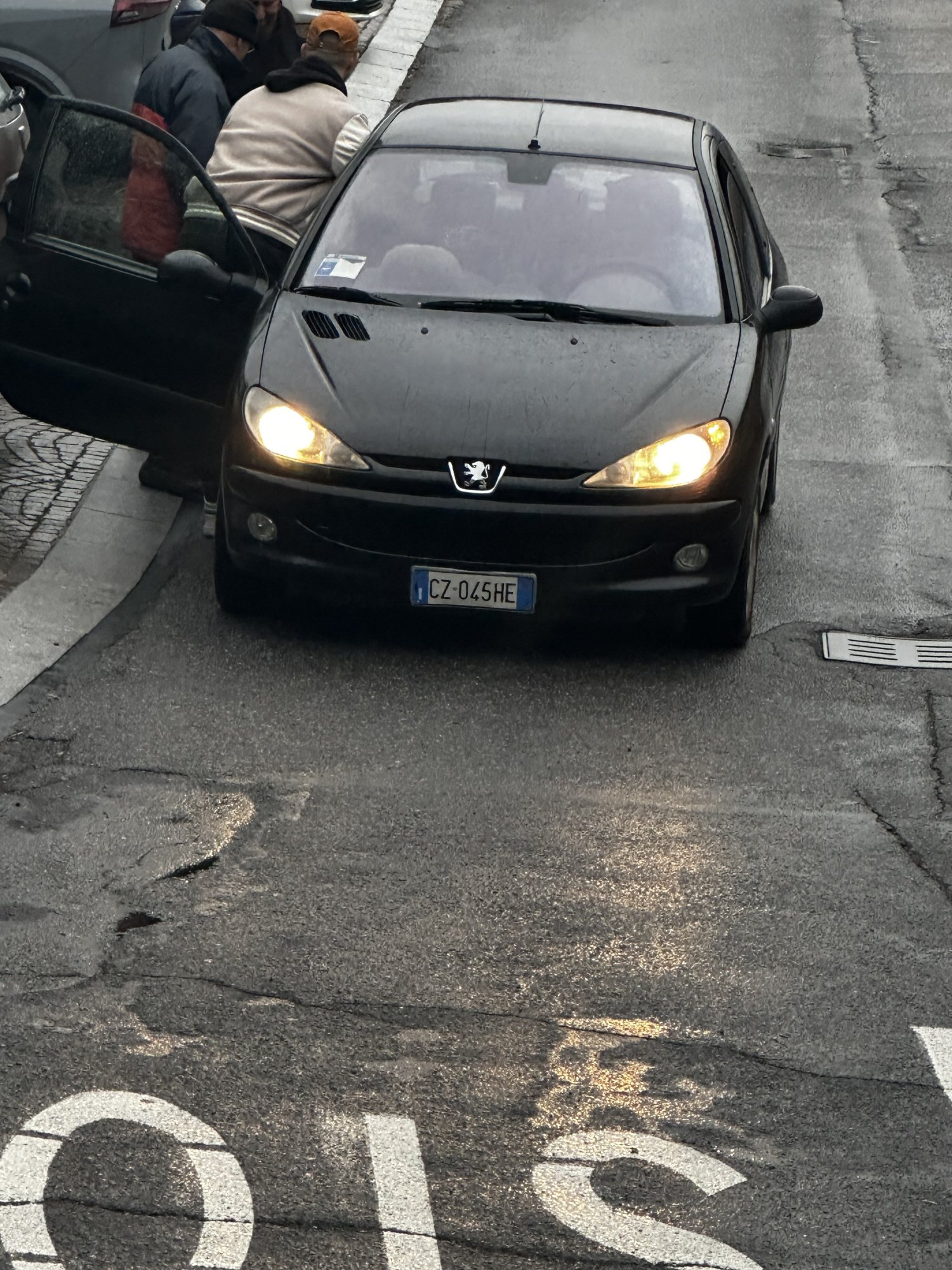 Numer rejestracyjny CZ045HE posiada PEUGEOT 206 Numer rejestracyjny CZ045HE posiada PEUGEOT 206