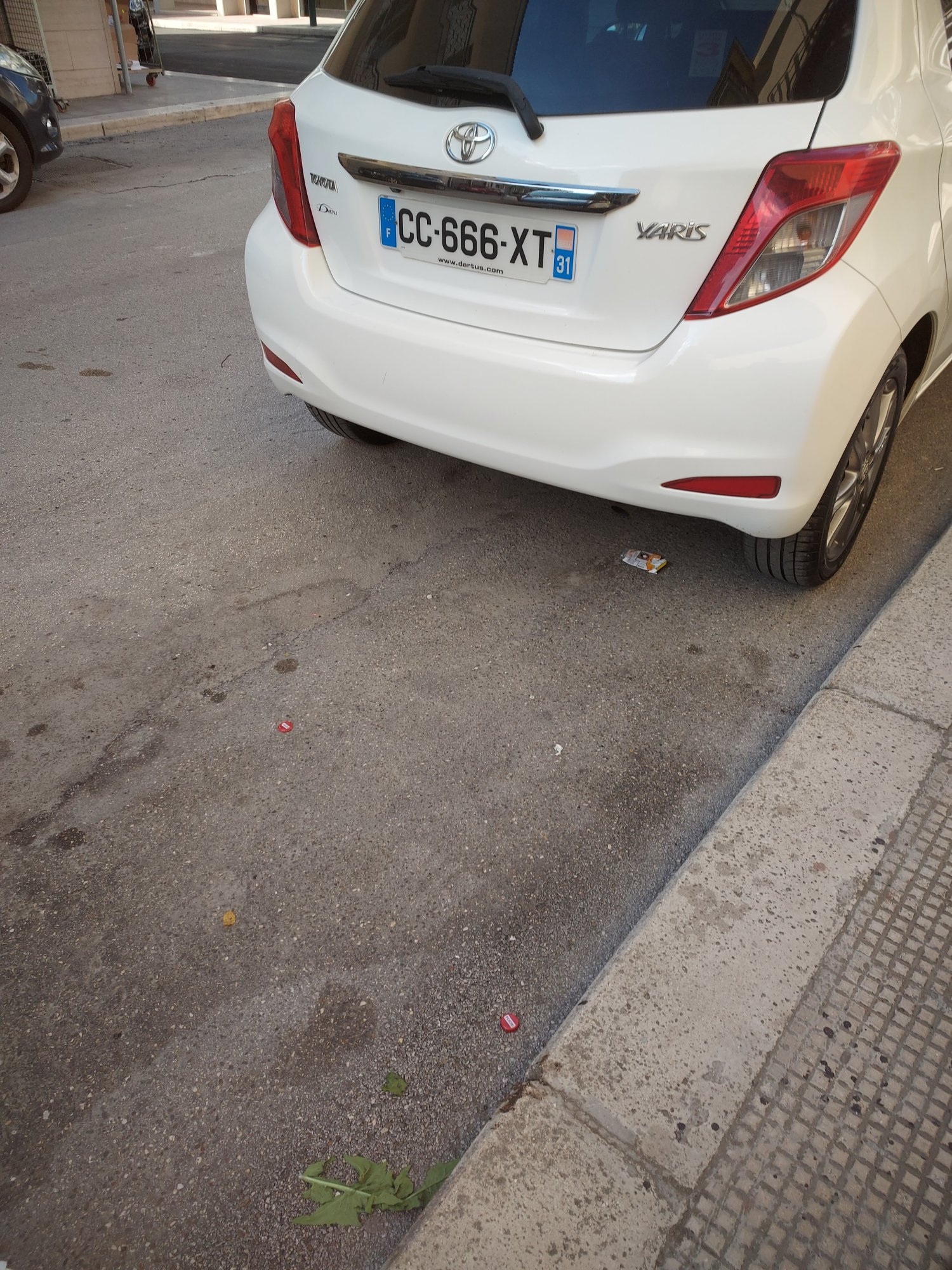 Numer rejestracyjny CC666XT posiada TOYOTA YARIS III