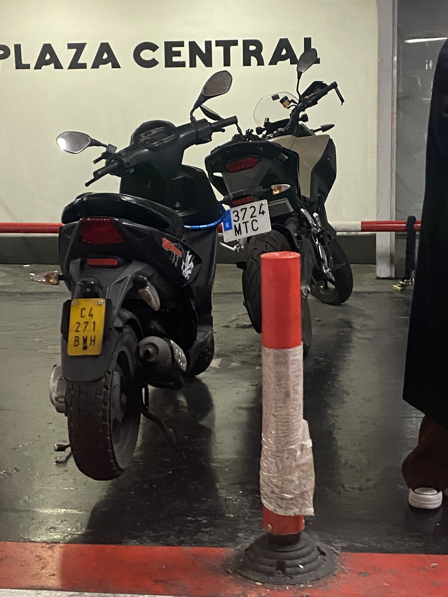 Numer rejestracyjny 3724MTC posiada ZERO DS Numer rejestracyjny 3724MTC posiada ZERO DS