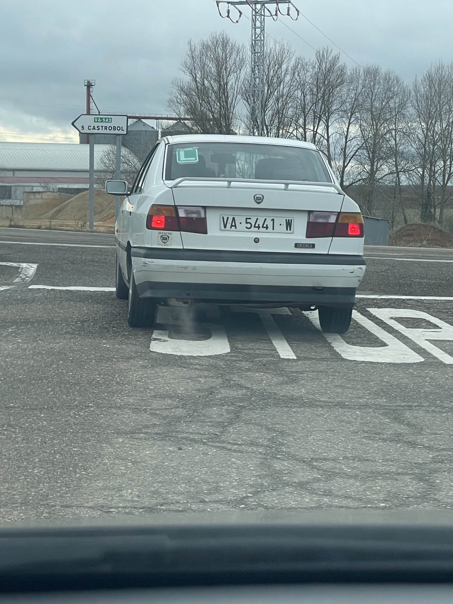 Numer rejestracyjny VA5441W posiada LANCIA DEDRA 1.6 IE