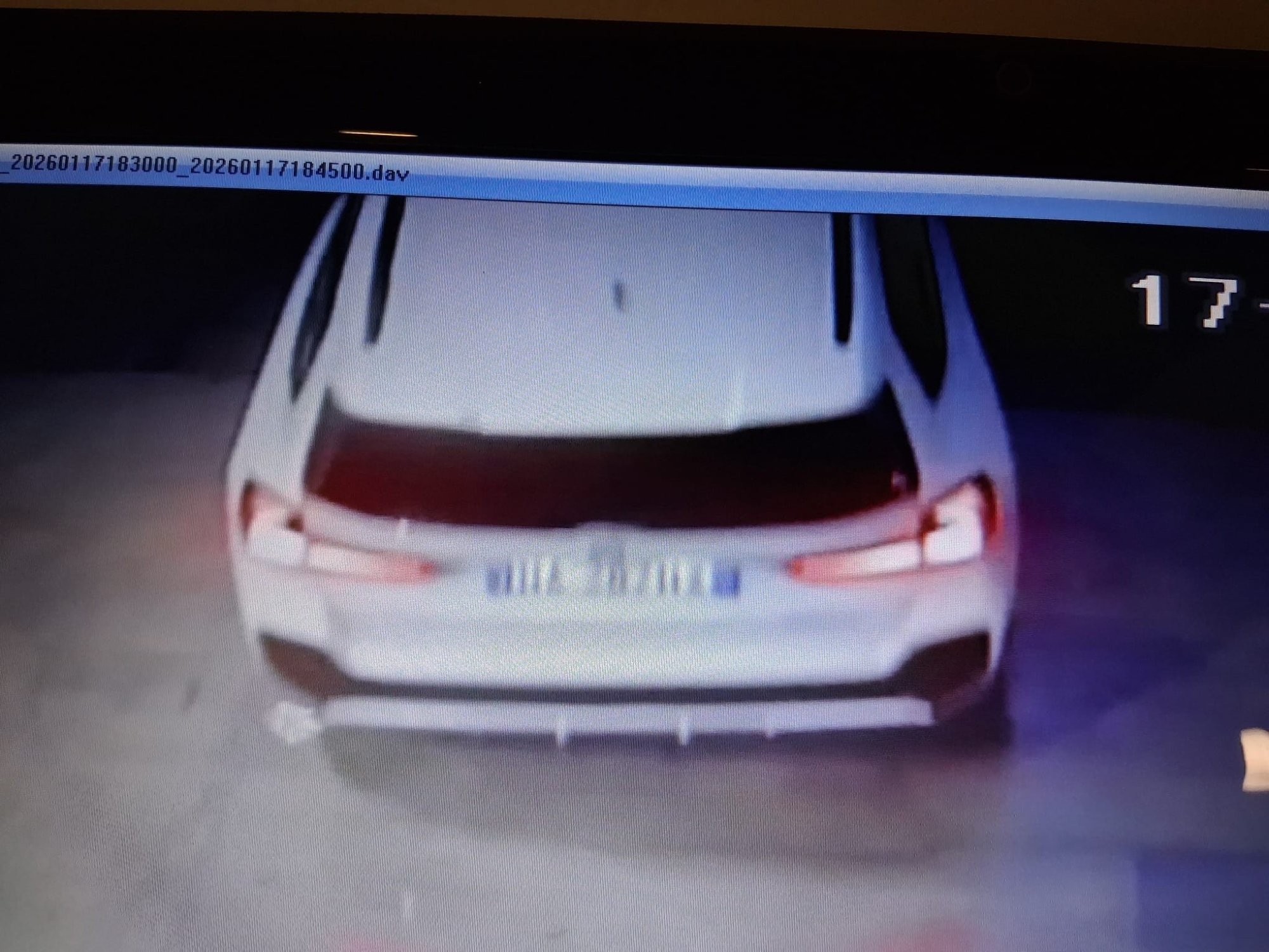 Numer rejestracyjny W111SC posiada  