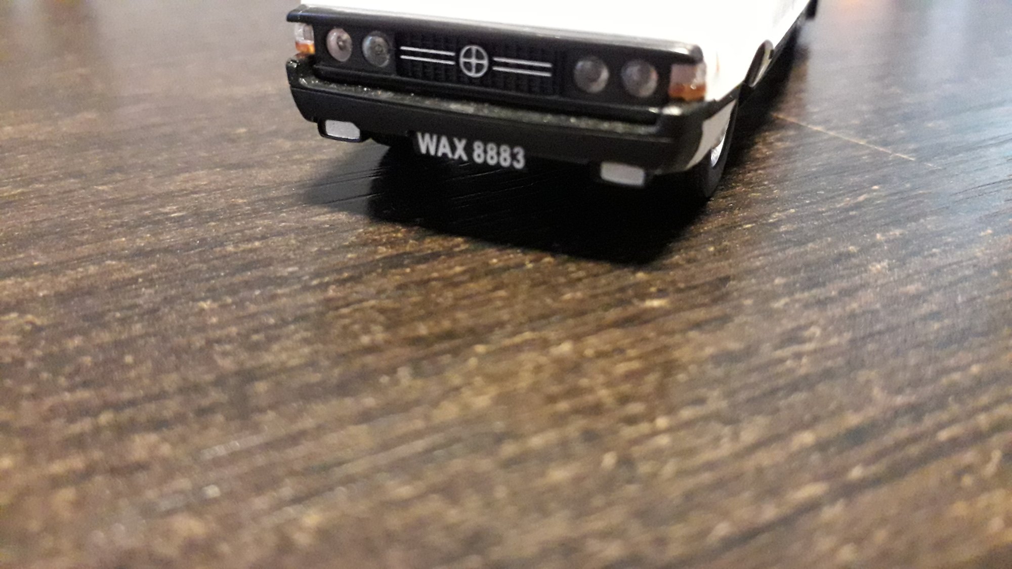 Numer rejestracyjny WAX8883 posiada  