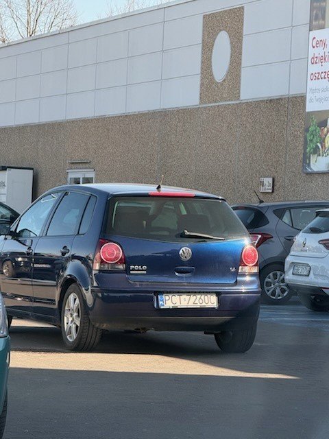 Numer rejestracyjny PCT 7260C posiada VOLKSWAGEN Polo IV 1.4 MR`05 E4 Comfortline Tiptronic - PCT7260C